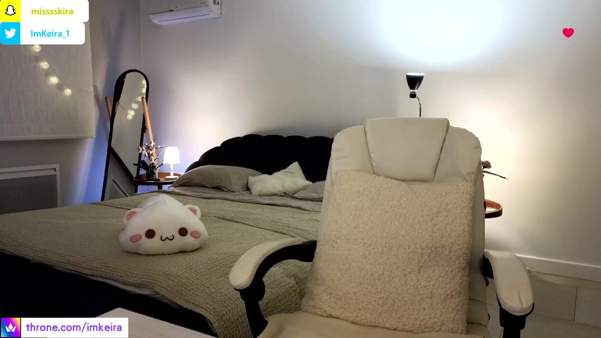 Gallery image thumbnail from ImKeira's myfreecams stream on, 07/17/2024, 19:27 image 15 of 20