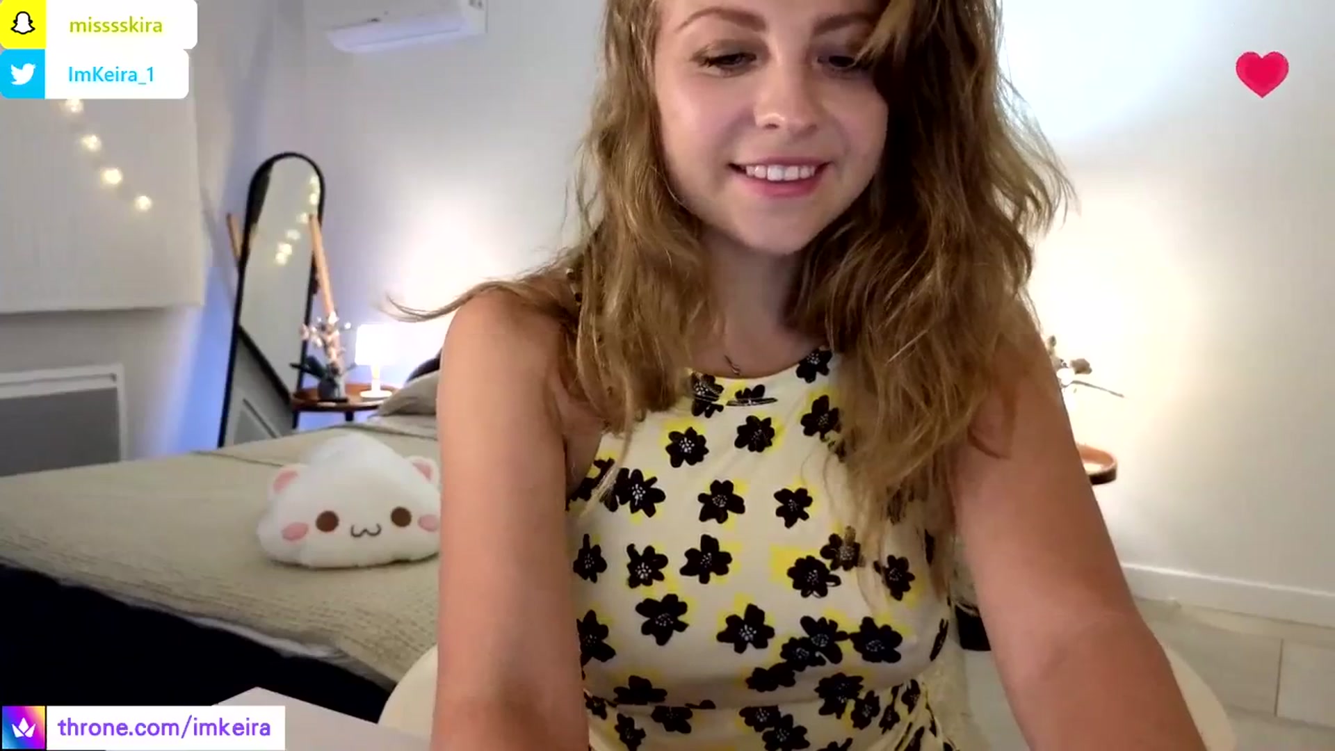 Gallery image thumbnail from ImKeira's myfreecams stream on, 07/17/2024, 19:27 image 14 of 20