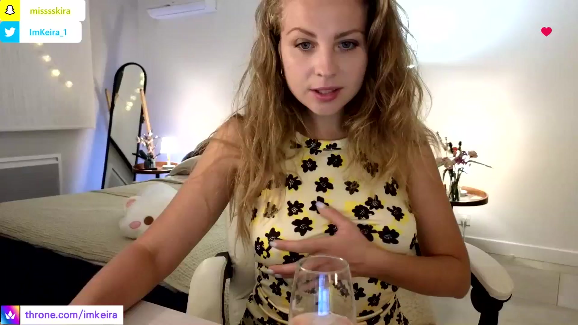 Gallery image thumbnail from ImKeira's myfreecams stream on, 07/17/2024, 21:27 image 3 of 20