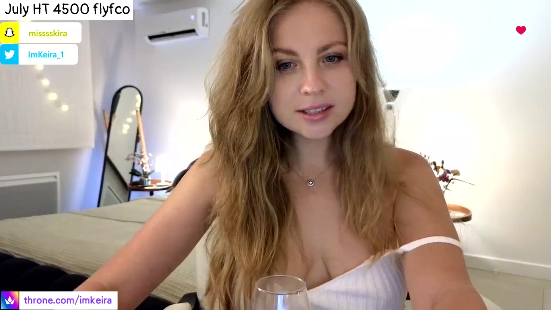 Gallery image thumbnail from ImKeira's myfreecams stream on, 07/25/2024, 21:38 image 9 of 20