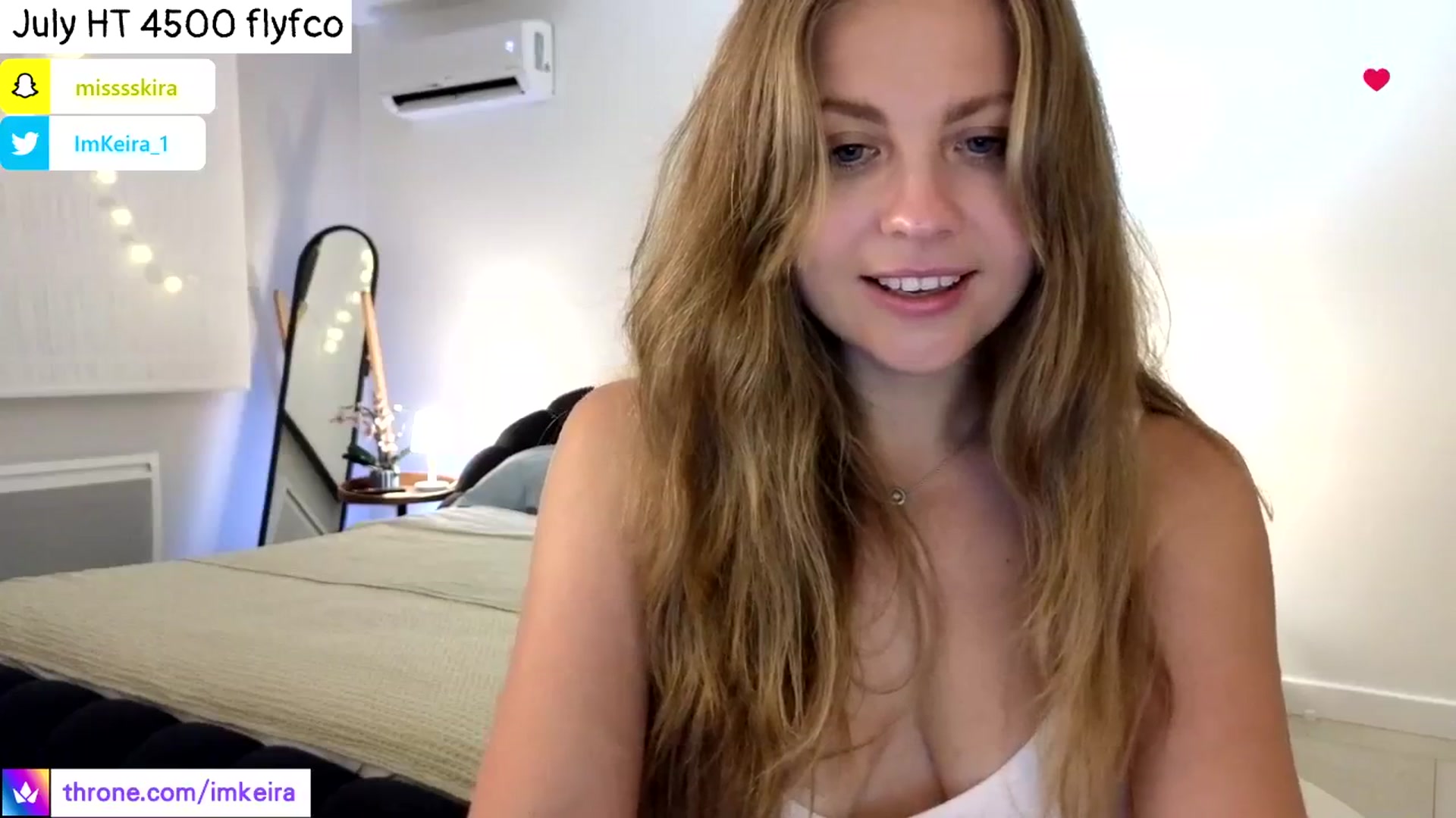 Gallery image thumbnail from ImKeira's myfreecams stream on, 07/25/2024, 21:38 image 18 of 20