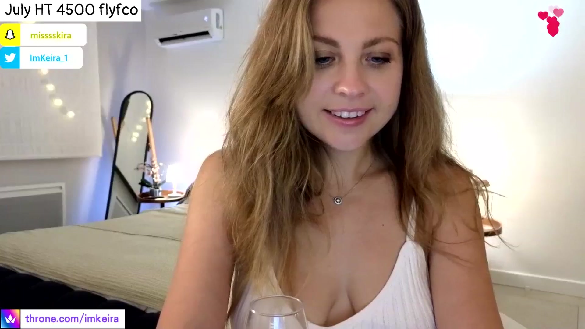 Gallery image thumbnail from ImKeira's myfreecams stream on, 07/25/2024, 21:38 image 13 of 20
