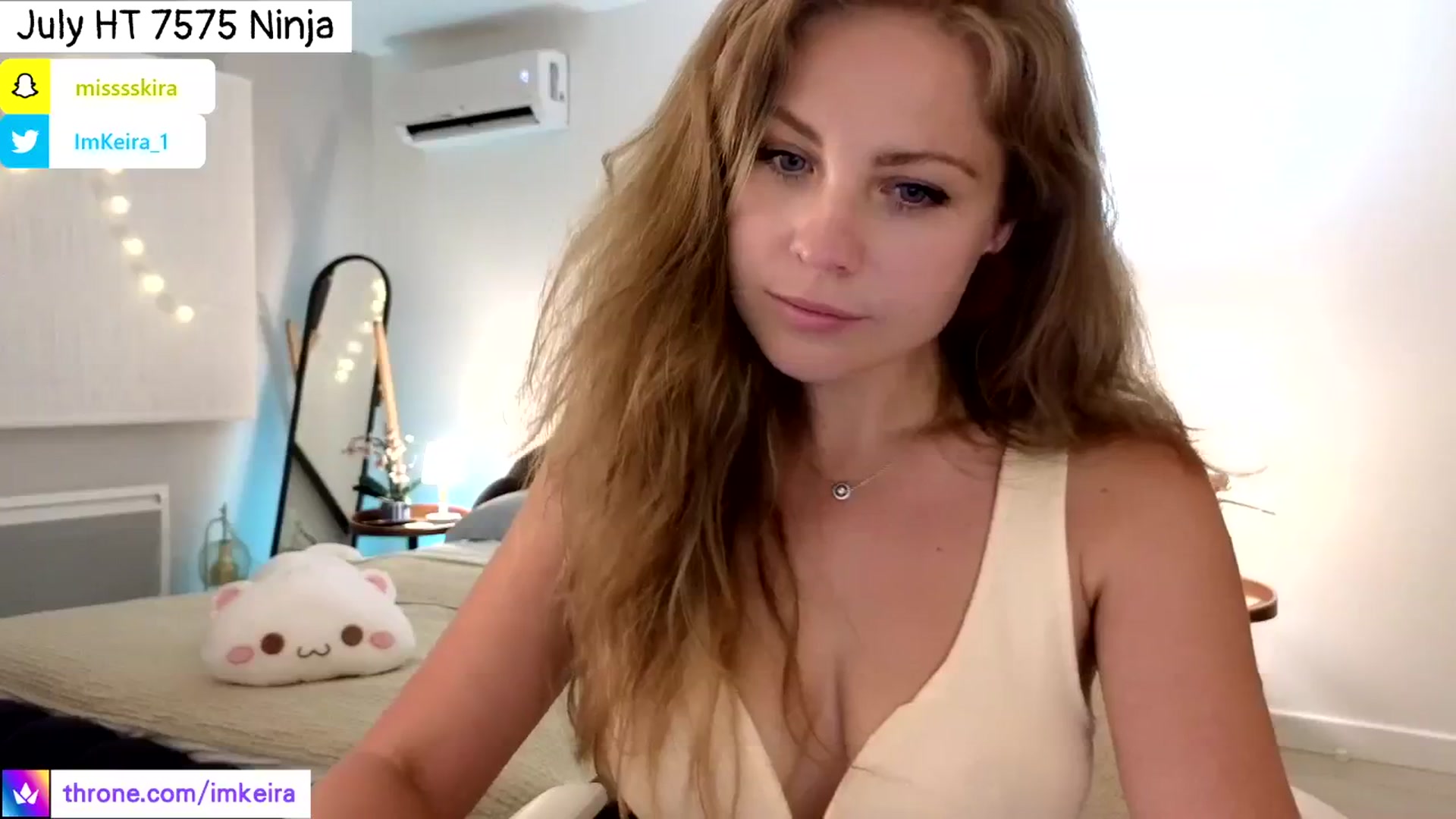 Gallery image thumbnail from ImKeira's myfreecams stream on, 07/30/2024, 21:45 image 18 of 20
