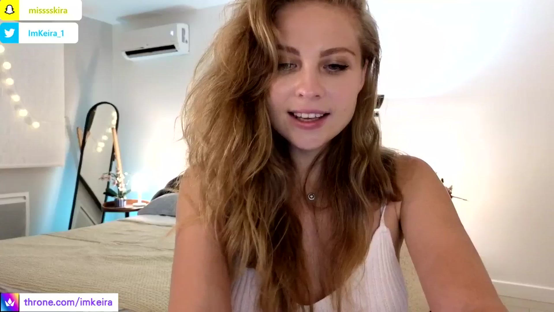 Gallery image thumbnail from ImKeira's myfreecams stream on, 08/06/2024, 21:13 image 17 of 20