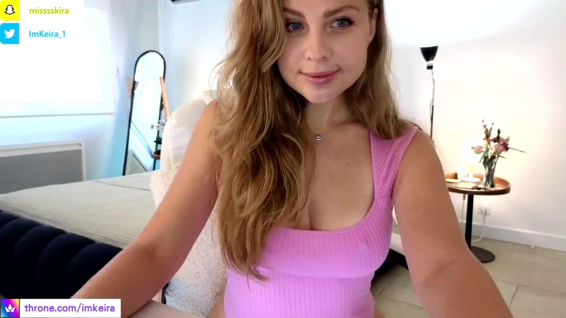 Gallery image thumbnail from ImKeira's myfreecams stream on, 08/07/2024, 09:34 image 13 of 20