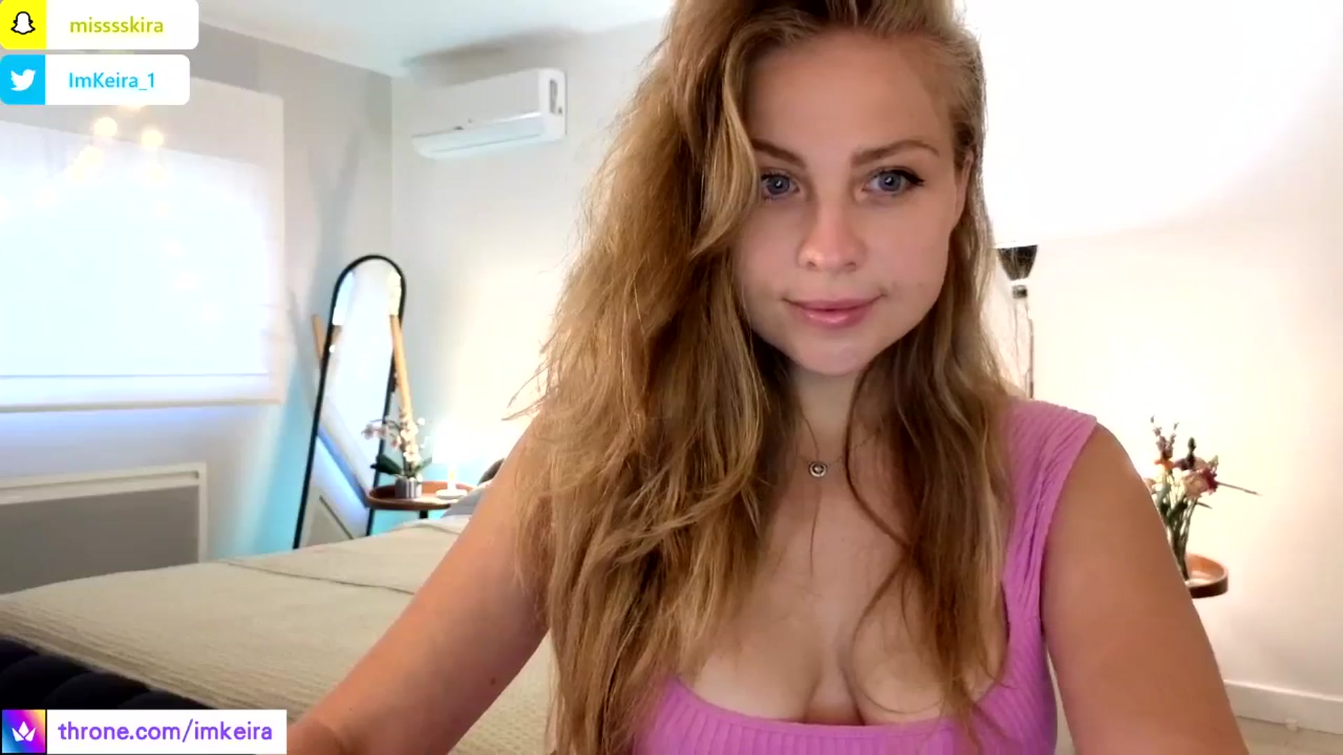 Gallery image thumbnail from ImKeira's myfreecams stream on, 08/07/2024, 09:34 image 3 of 20