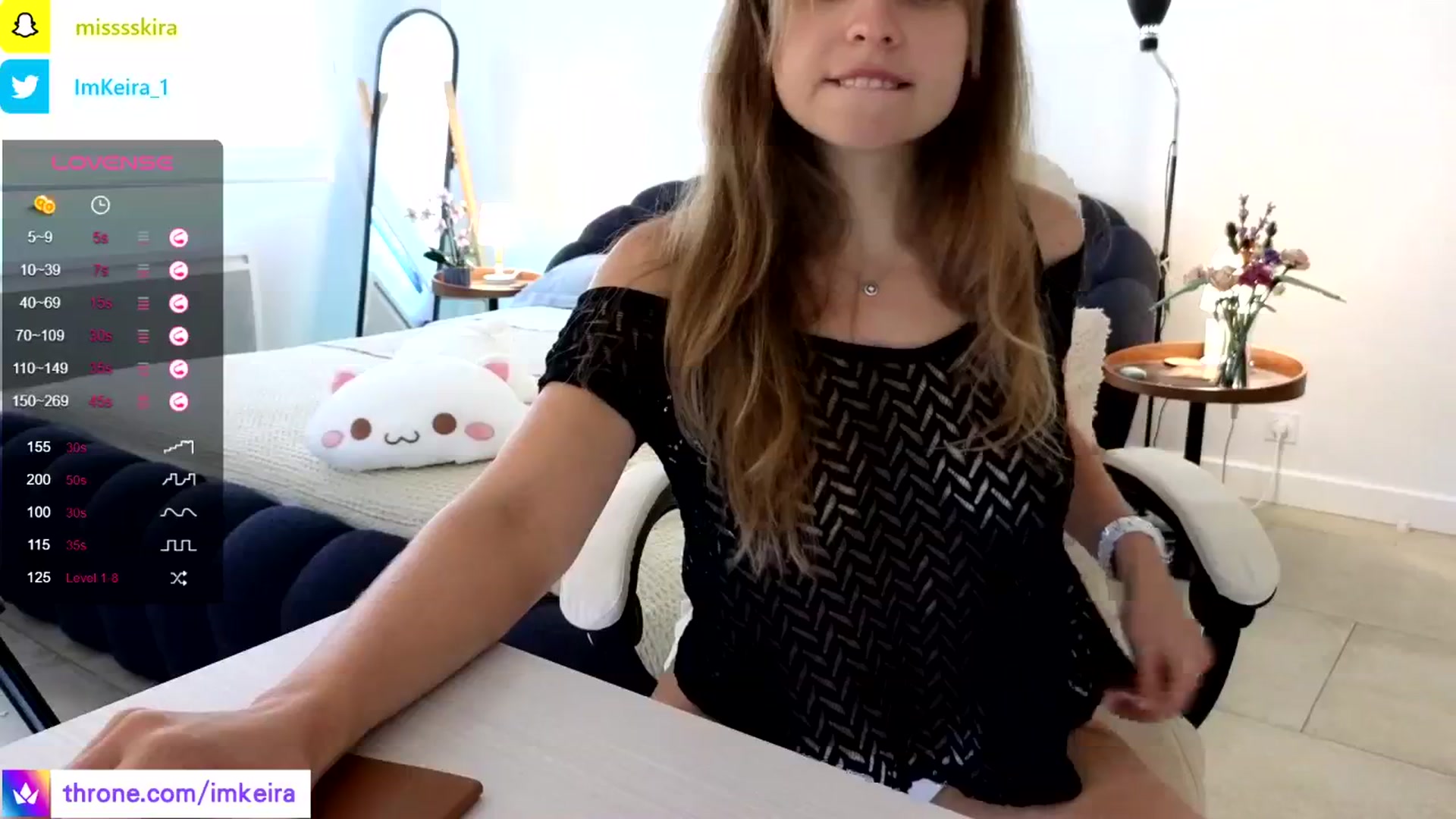 Gallery image thumbnail from ImKeira's myfreecams stream on, 08/10/2024, 10:20 image 7 of 20