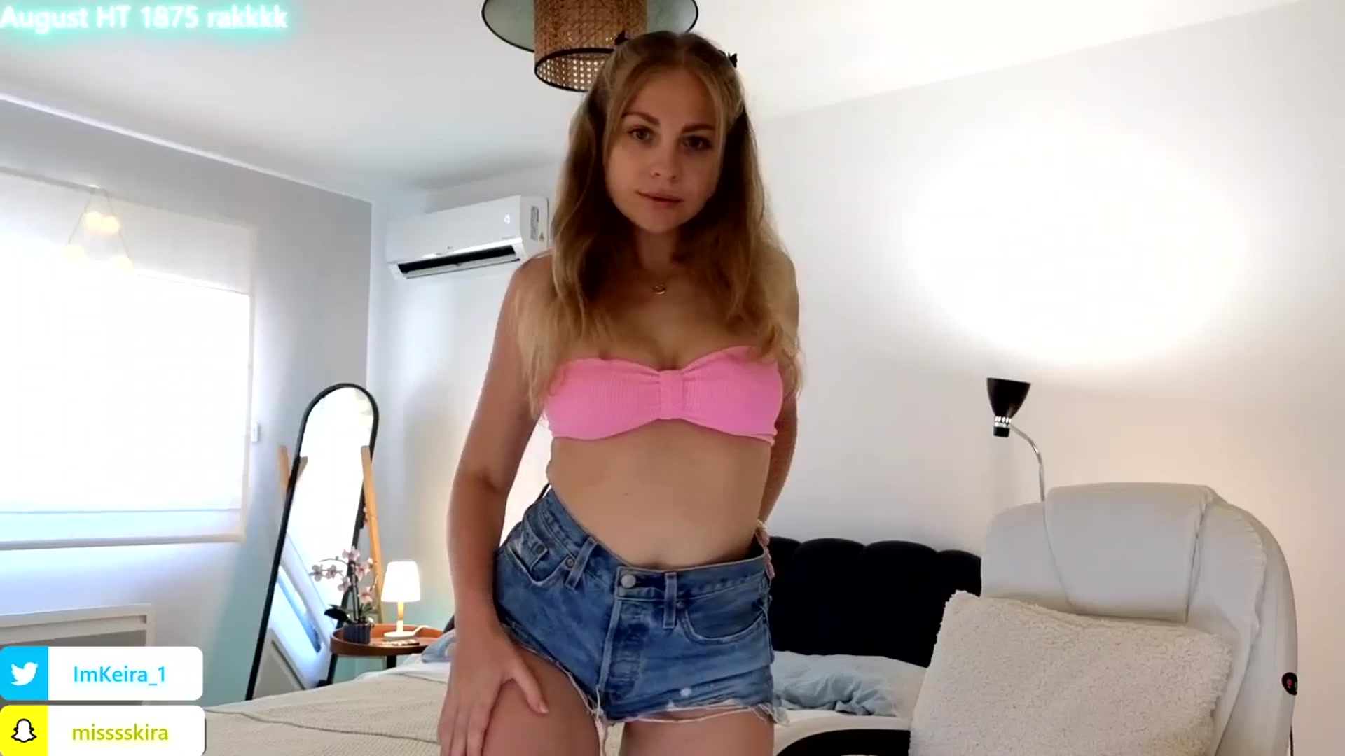Gallery image thumbnail from ImKeira's myfreecams stream on, 08/12/2024, 09:57 image 19 of 20