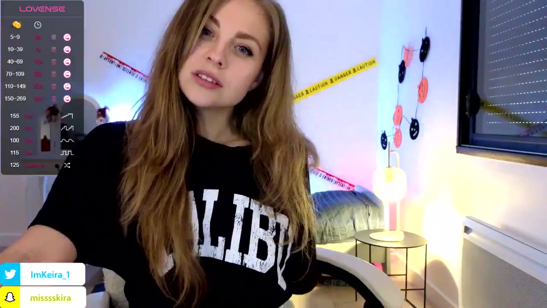 Gallery image thumbnail from ImKeira's myfreecams stream on, 10/19/2024, 16:23 image 5 of 20