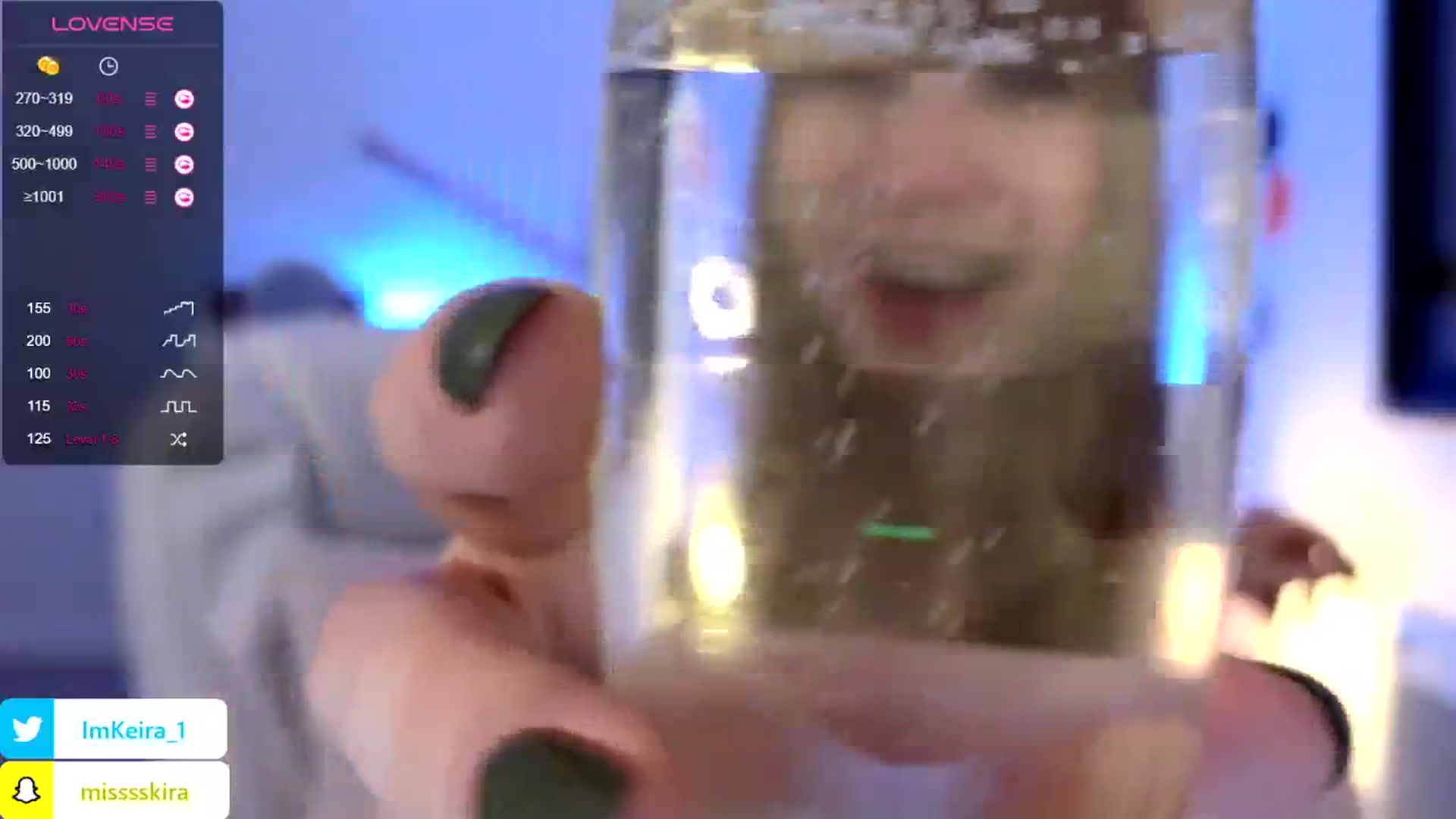 Gallery image thumbnail from ImKeira's myfreecams stream on, 10/19/2024, 19:10 image 11 of 20