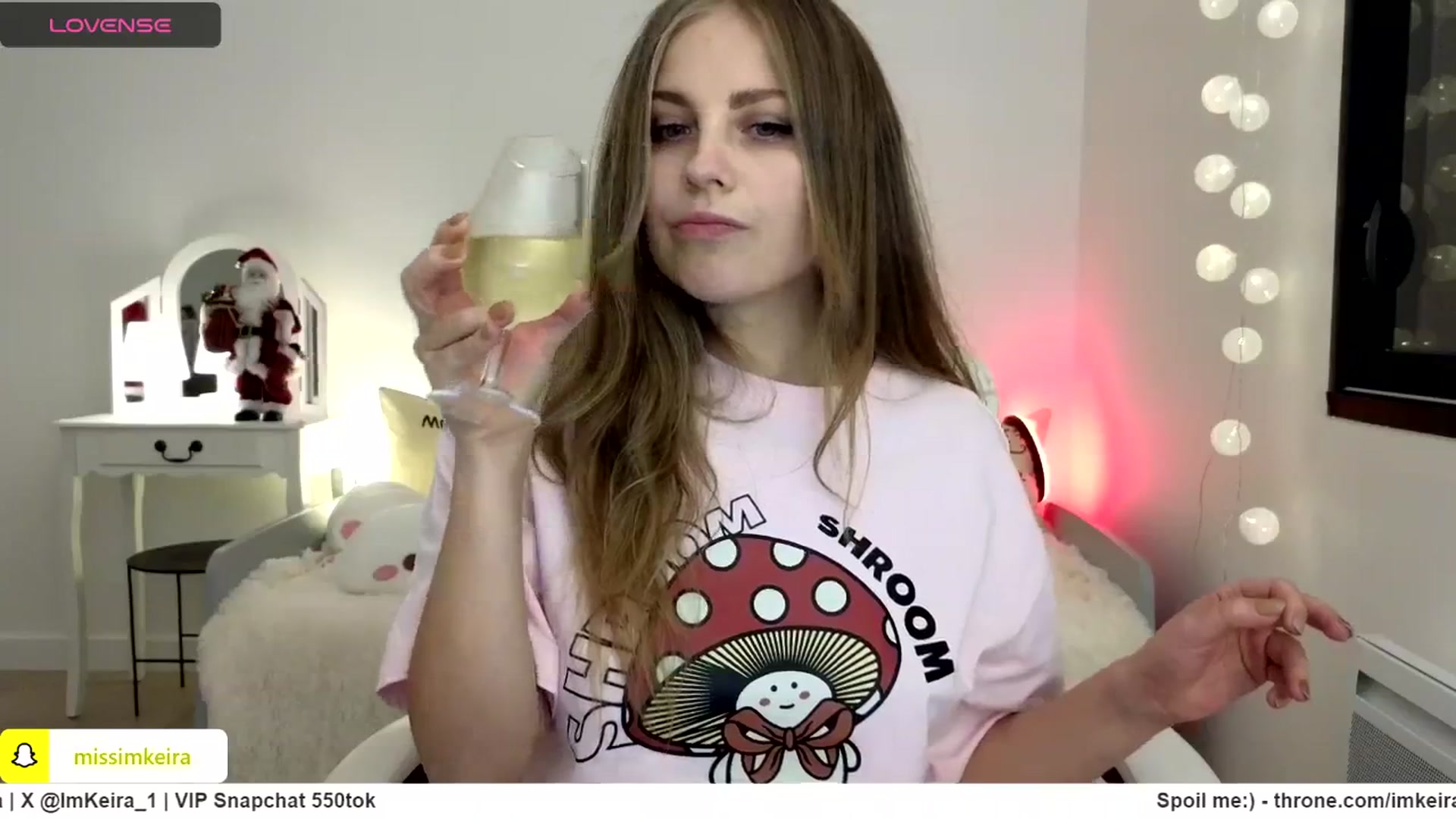 Gallery image thumbnail from ImKeira's myfreecams stream on, 12/01/2024, 20:46 image 14 of 20