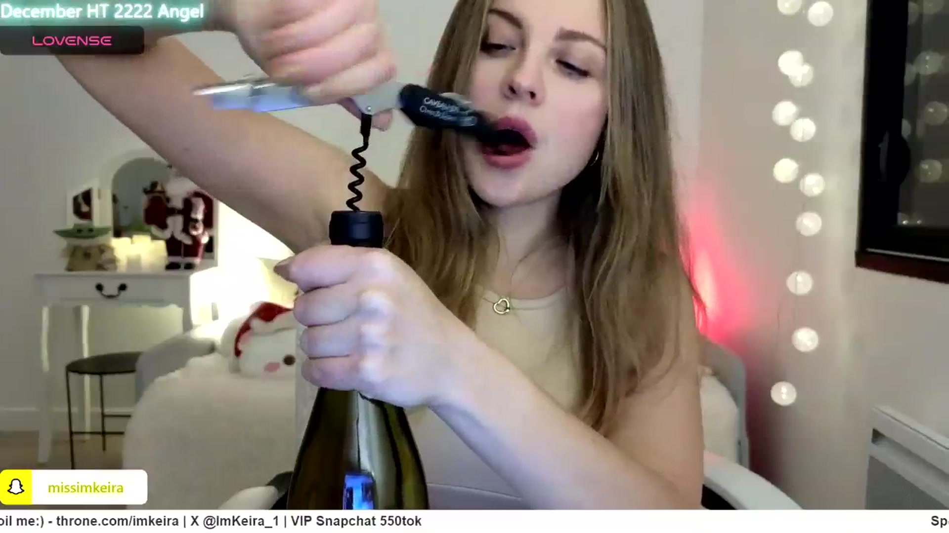 Gallery image thumbnail from ImKeira's myfreecams stream on, 12/15/2024, 22:15 image 5 of 20