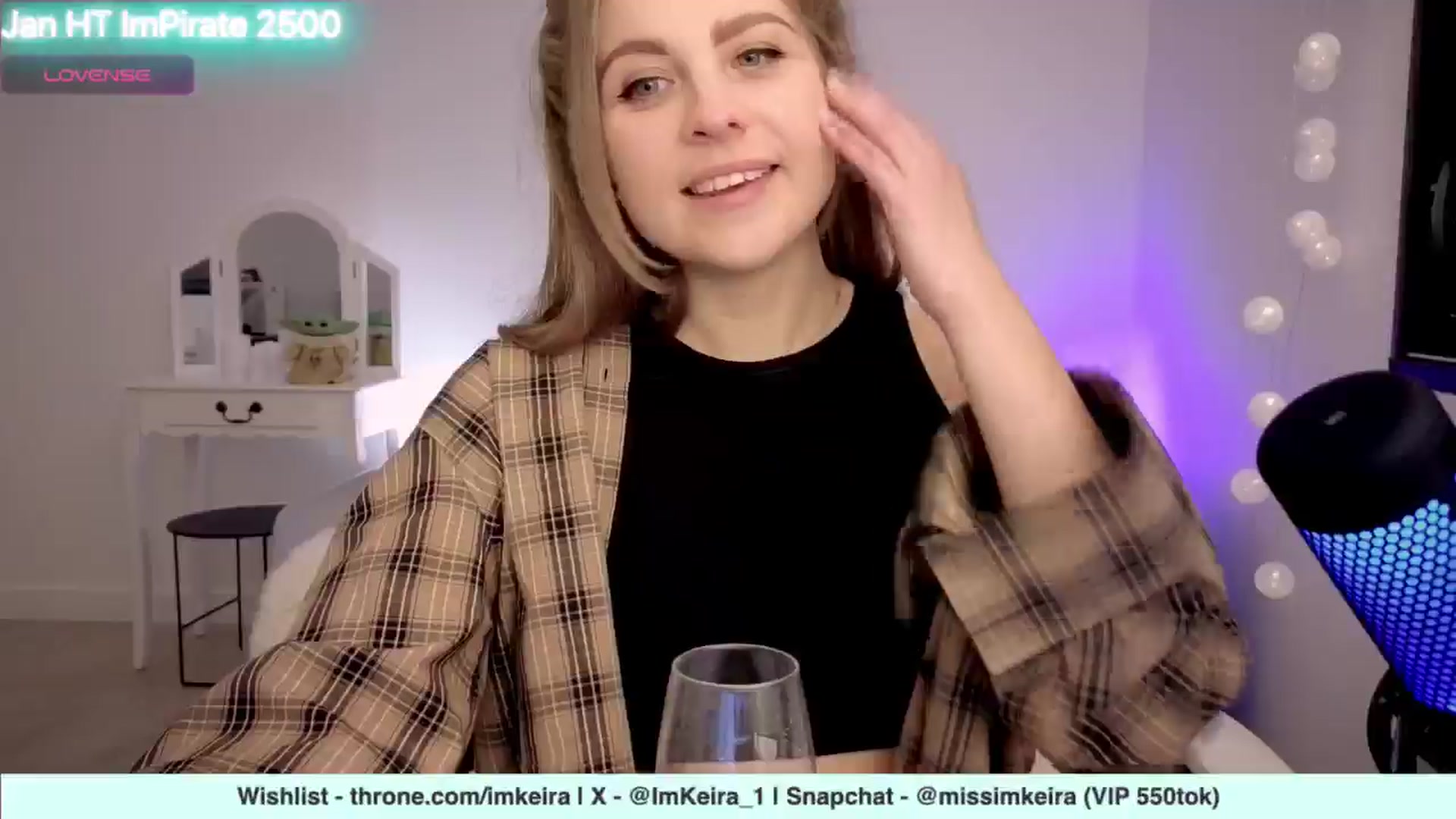 Gallery image thumbnail from ImKeira's myfreecams stream on, 01/26/2025, 20:22 image 14 of 20
