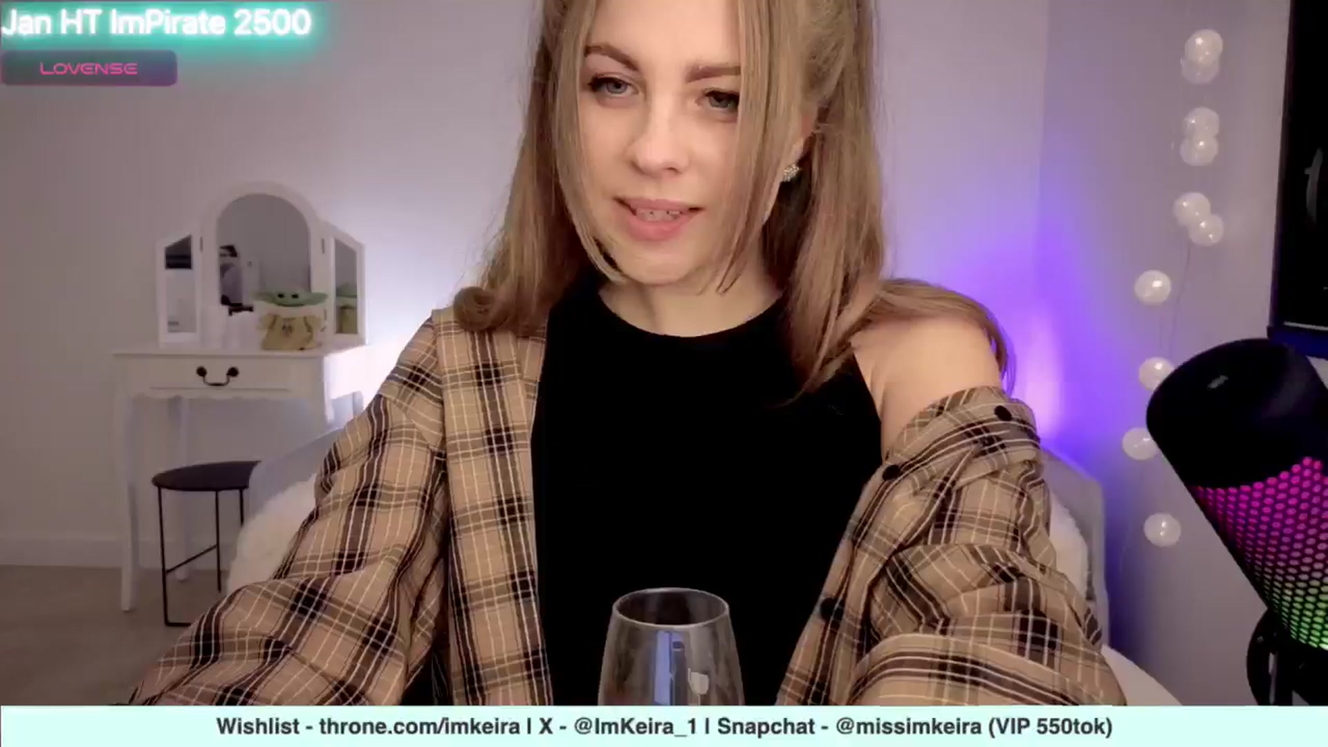 Gallery image thumbnail from ImKeira's myfreecams stream on, 01/26/2025, 20:22 image 17 of 20