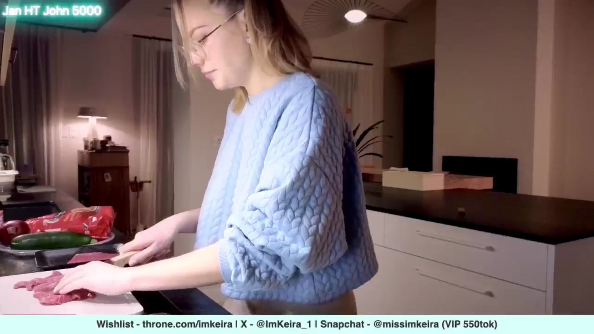 Gallery image thumbnail from ImKeira's myfreecams stream on, 01/28/2025, 20:25 image 3 of 20