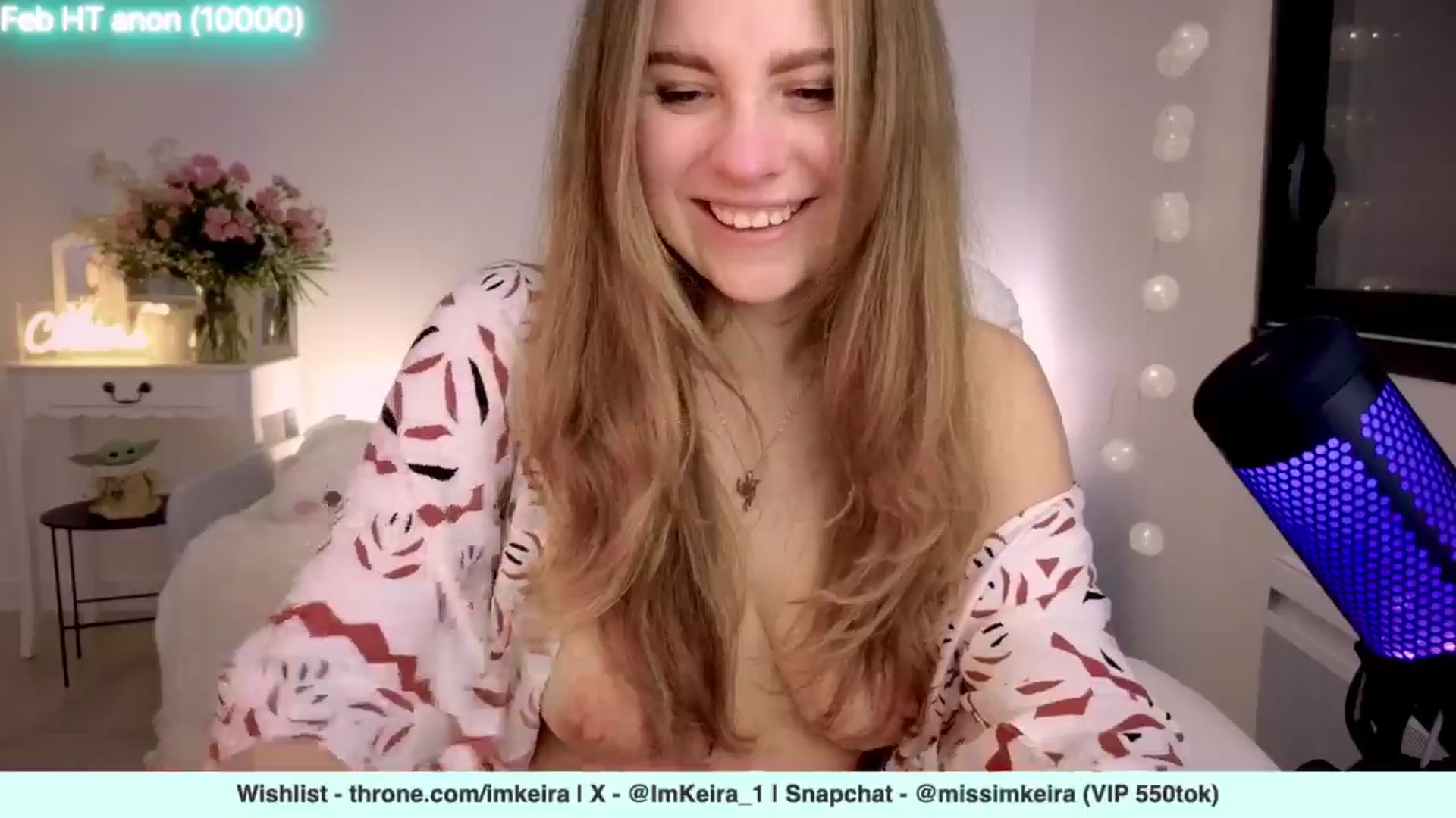 Gallery image thumbnail from ImKeira's myfreecams stream on, 02/21/2025, 24:31 image 16 of 20