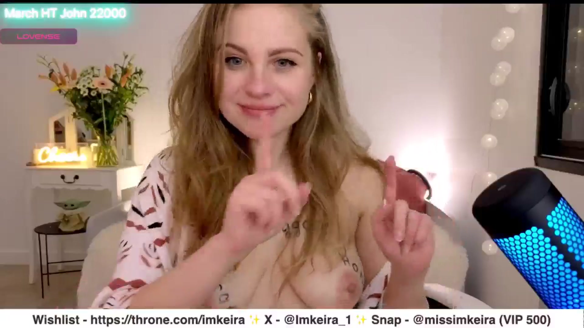 Gallery image thumbnail from ImKeira's myfreecams stream on, 03/23/2025, 22:03 image 19 of 20