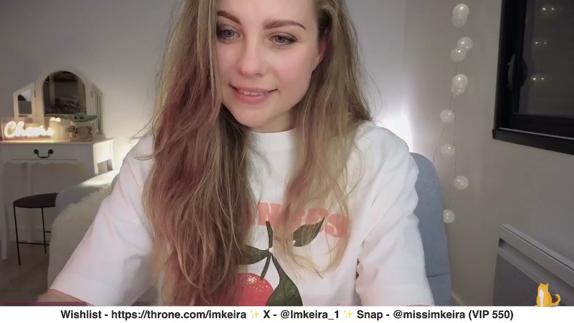 Gallery image thumbnail from ImKeira's myfreecams stream on, 04/03/2025, 22:37 image 4 of 20