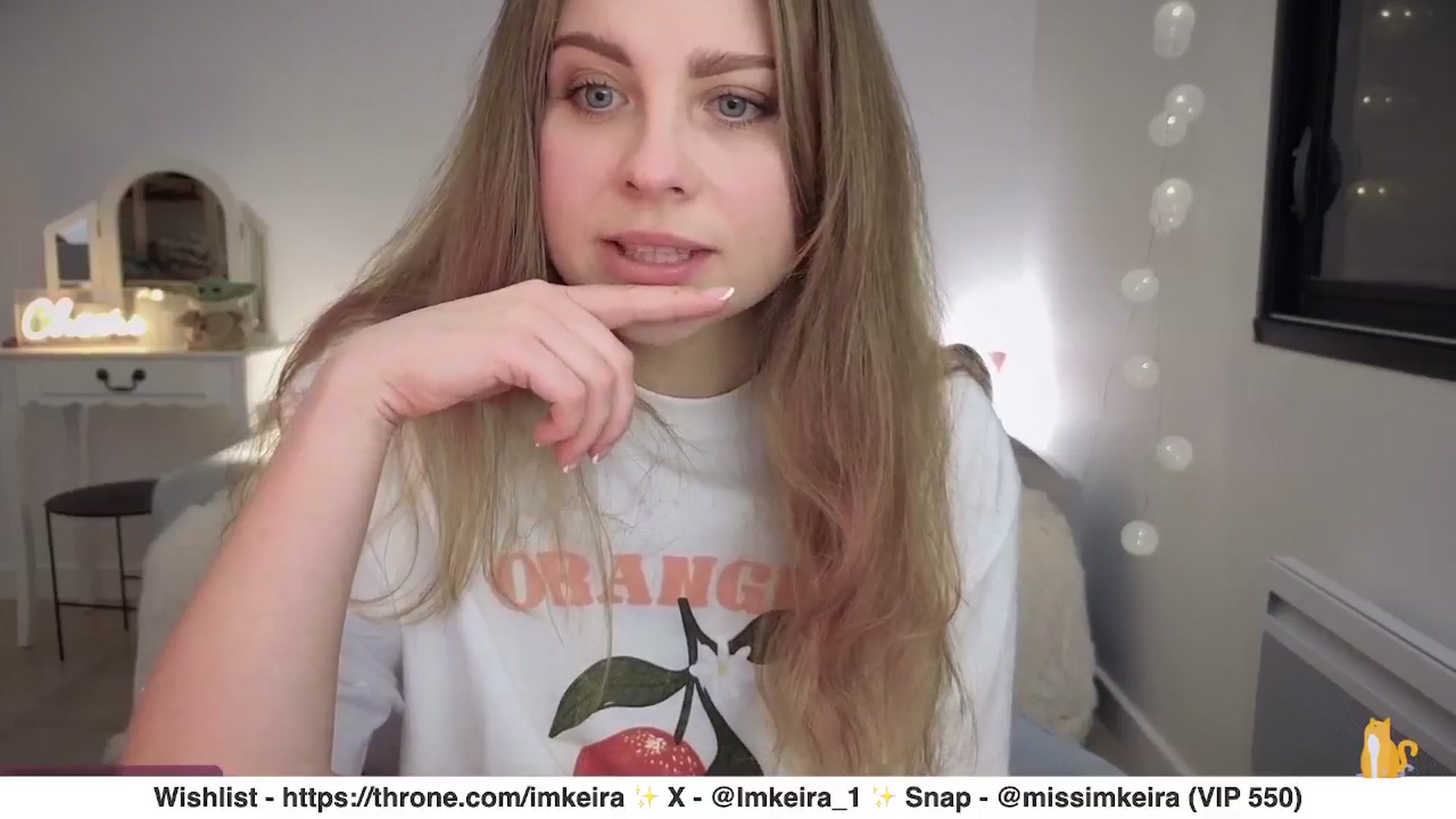 Gallery image thumbnail from ImKeira's myfreecams stream on, 04/03/2025, 22:37 image 7 of 20