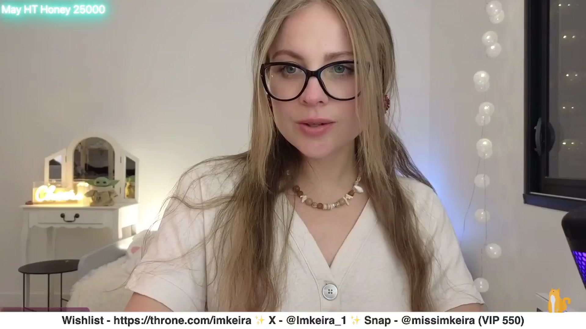 Gallery image thumbnail from ImKeira's myfreecams stream on, 05/18/2025, 22:14 image 1 of 20