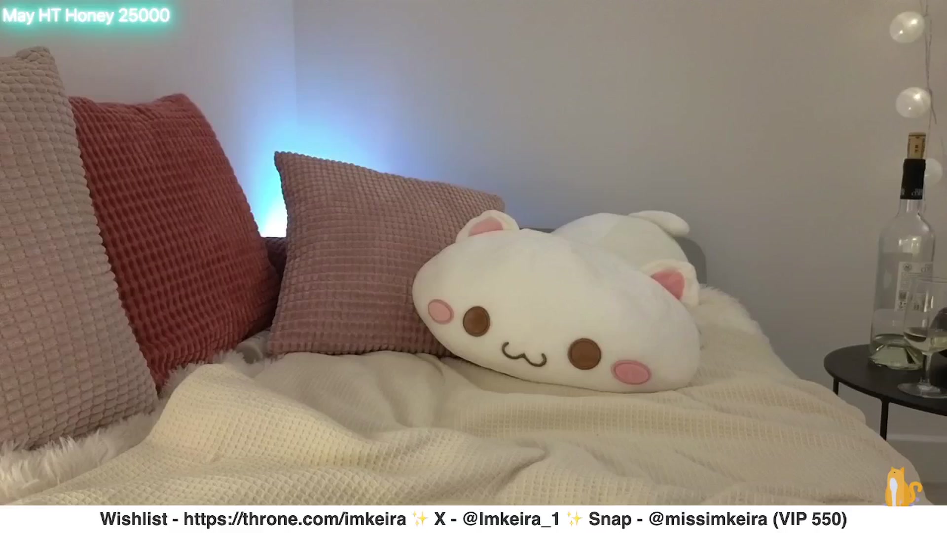 Gallery image thumbnail from ImKeira's myfreecams stream on, 05/25/2025, 23:14 image 14 of 20