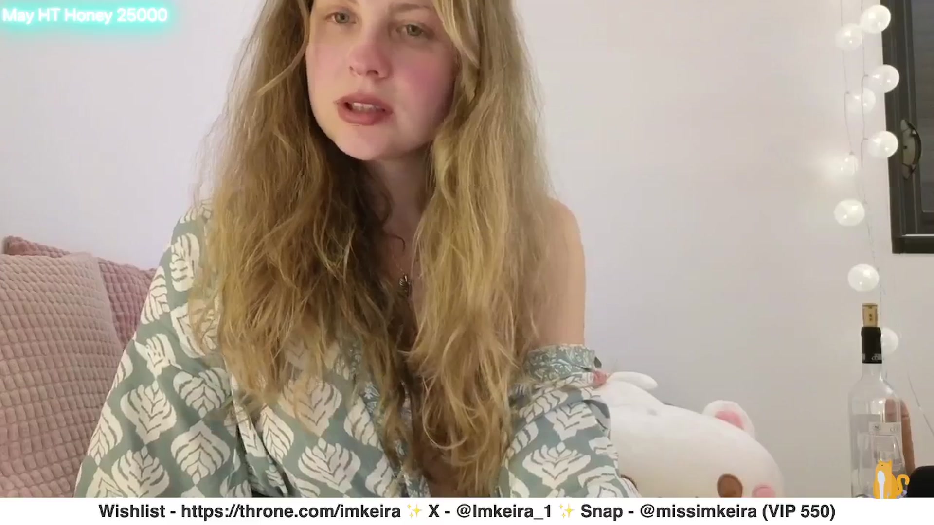 Gallery image thumbnail from ImKeira's myfreecams stream on, 05/25/2025, 23:14 image 18 of 20