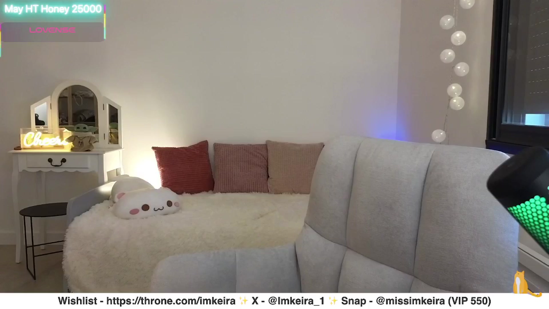 Gallery image thumbnail from ImKeira's myfreecams stream on, 05/31/2025, 19:16 image 14 of 20
