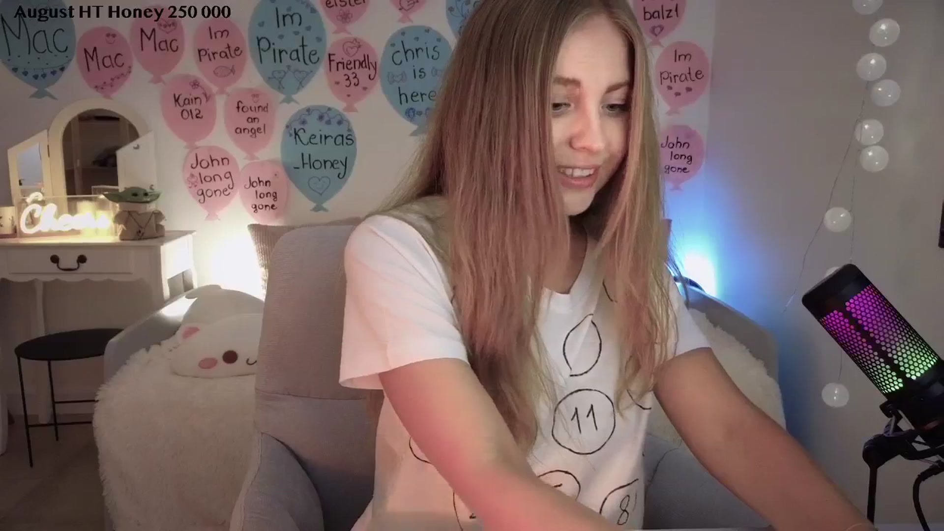 Gallery image thumbnail from ImKeira's myfreecams stream on, 08/17/2025, 23:14 image 7 of 20