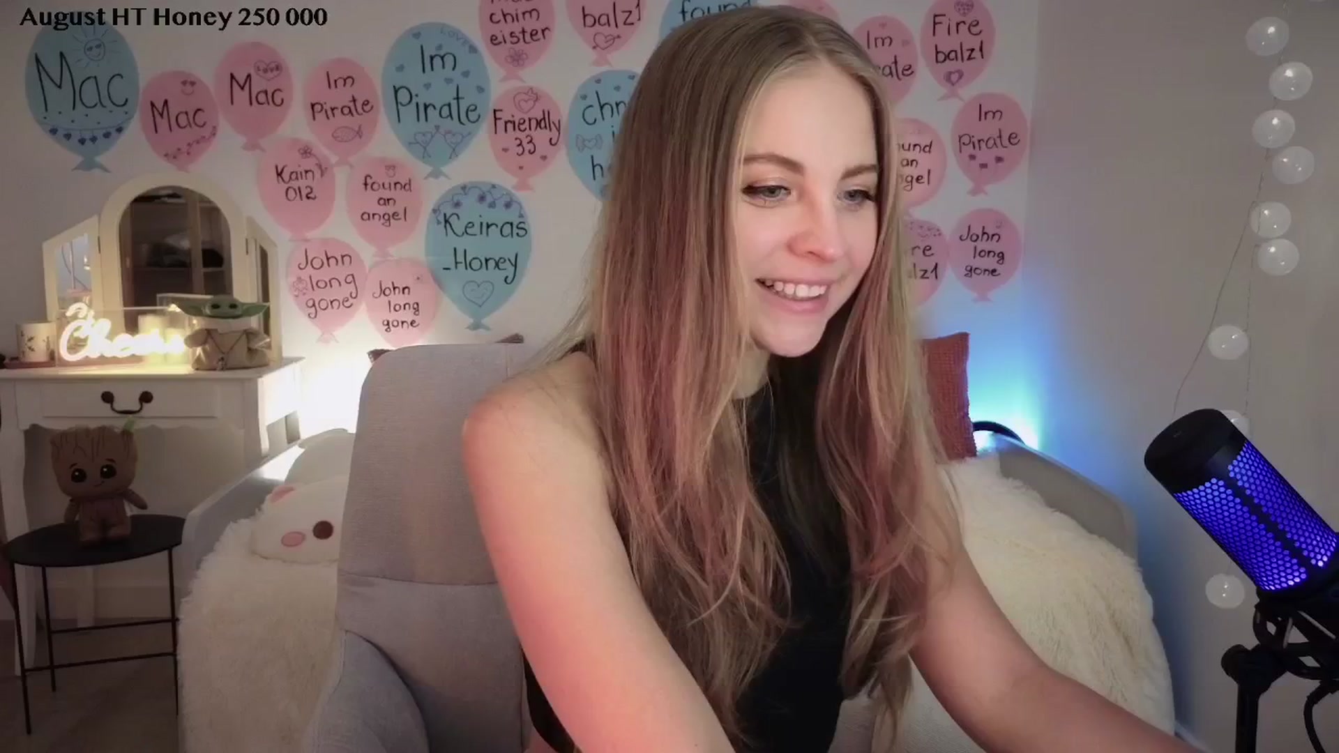 Gallery image thumbnail from ImKeira's myfreecams stream on, 08/22/2025, 22:01 image 5 of 20