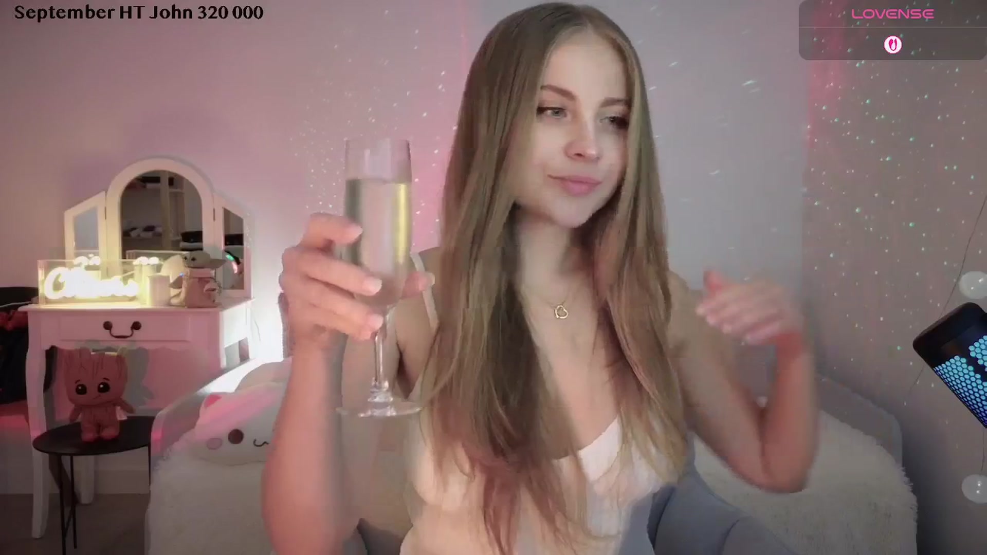 Gallery image thumbnail from ImKeira's myfreecams stream on, 09/14/2025, 22:19 image 4 of 20