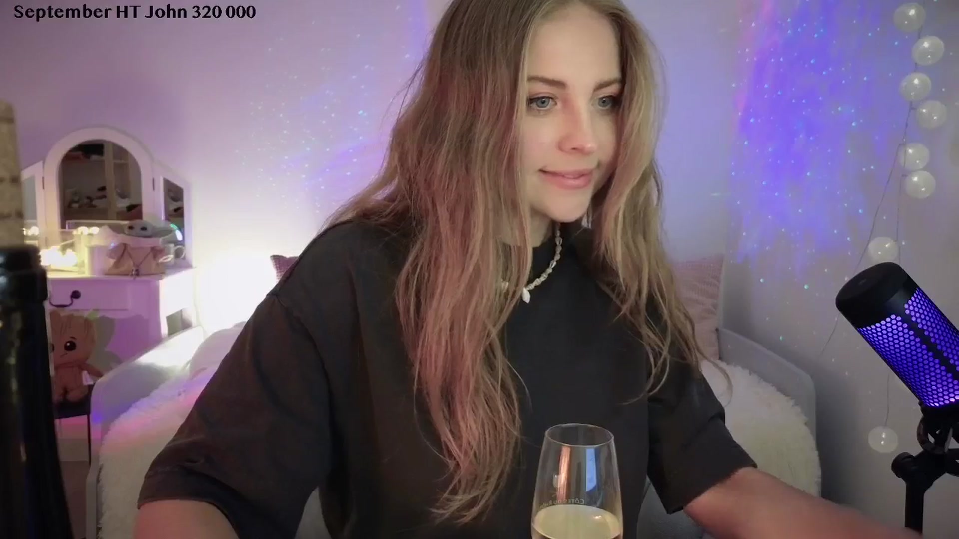 Gallery image thumbnail from ImKeira's myfreecams stream on, 09/25/2025, 22:09 image 7 of 20