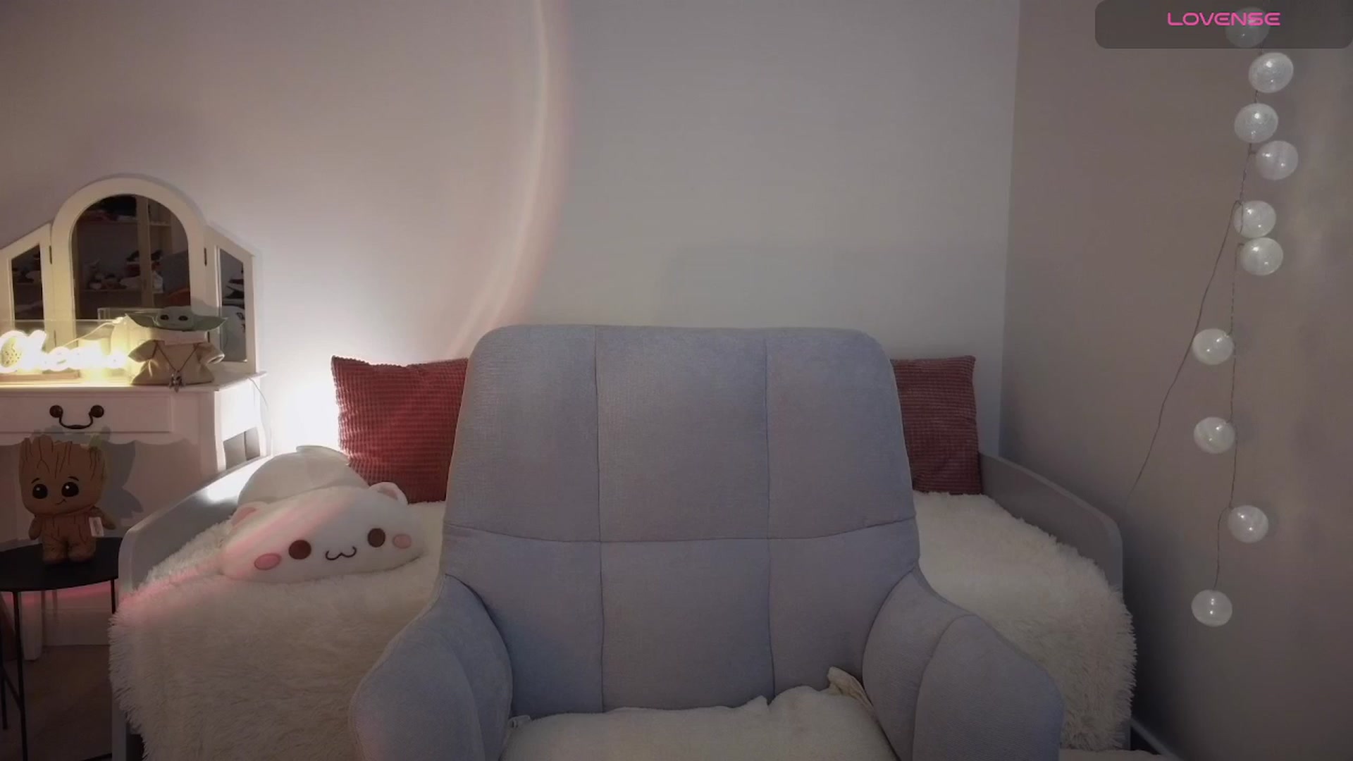 Gallery image thumbnail from ImKeira's myfreecams stream on, 10/04/2025, 23:44 image 3 of 20