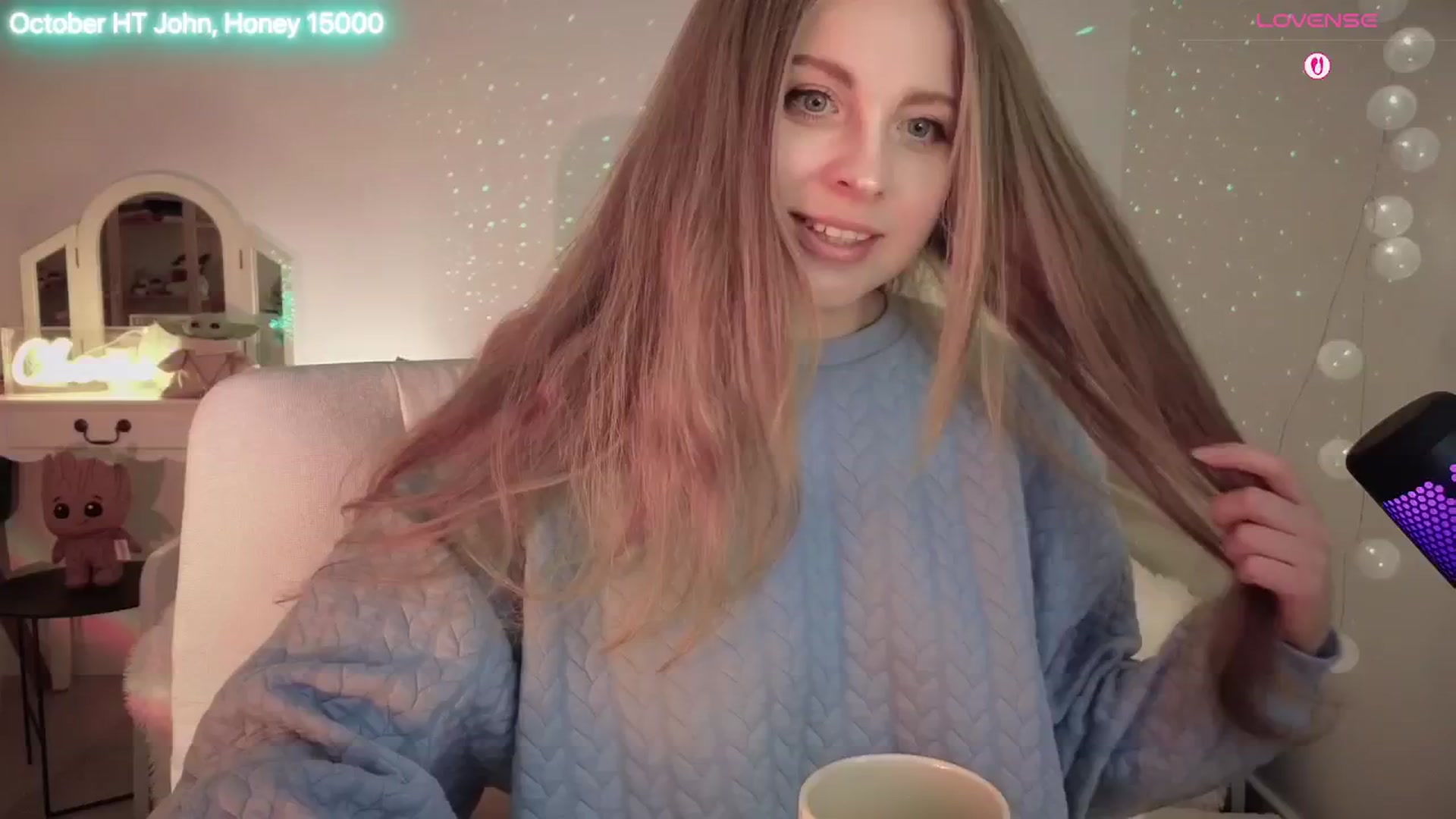 Gallery image thumbnail from ImKeira's myfreecams stream on, 10/05/2025, 21:54 image 9 of 20