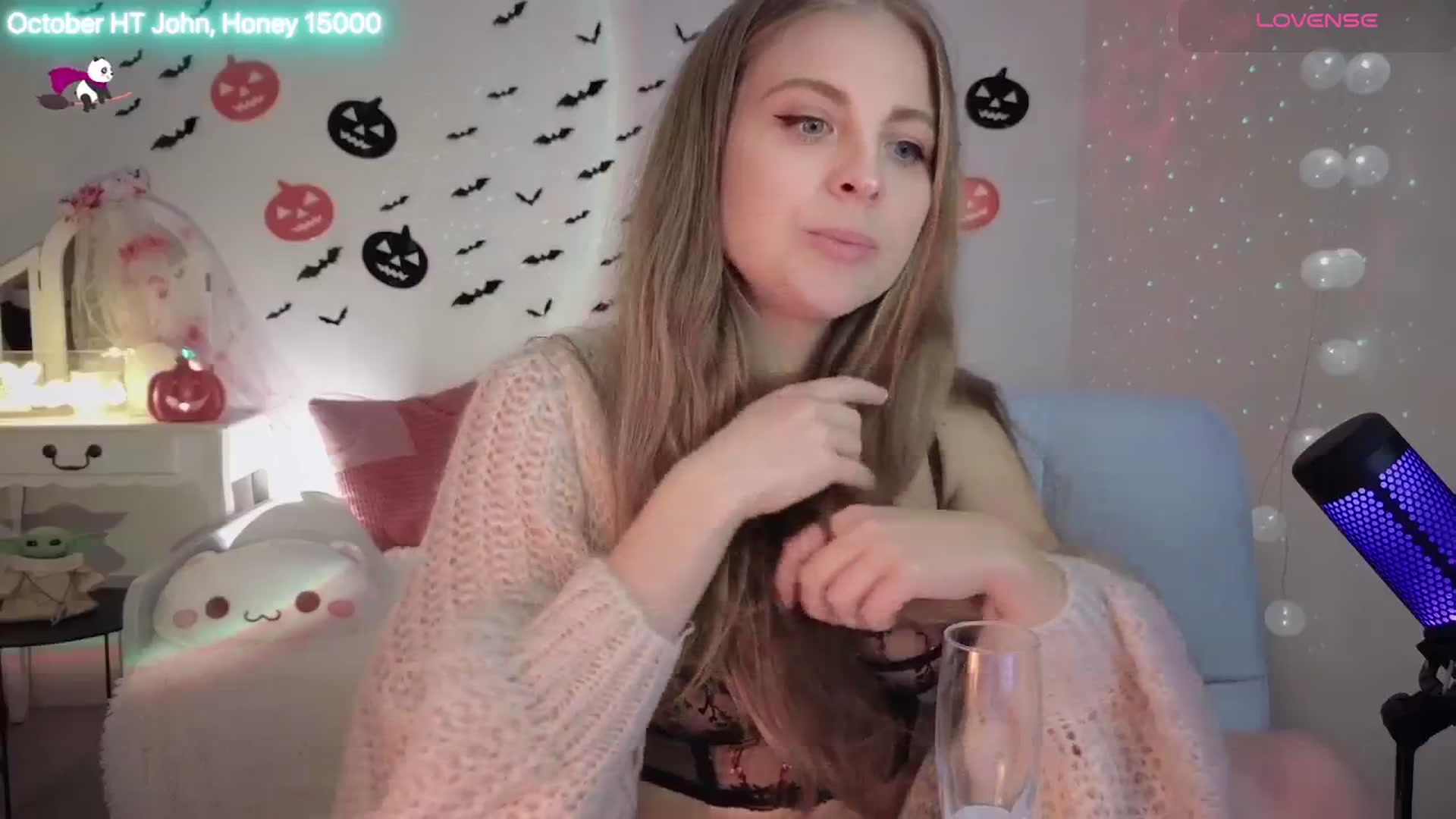 Gallery image thumbnail from ImKeira's myfreecams stream on, 10/18/2025, 20:34 image 10 of 20