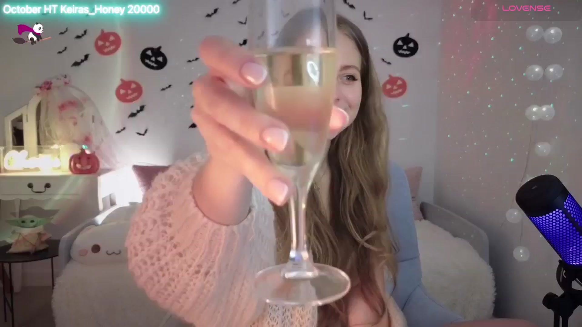 Gallery image thumbnail from ImKeira's myfreecams stream on, 10/18/2025, 23:51 image 15 of 20