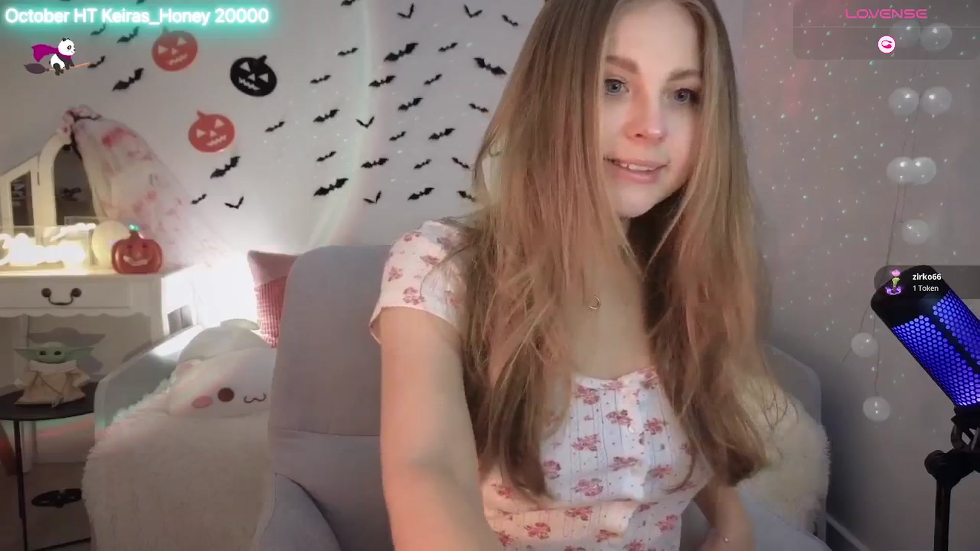 Gallery image thumbnail from ImKeira's myfreecams stream on, 10/22/2025, 22:25 image 4 of 20