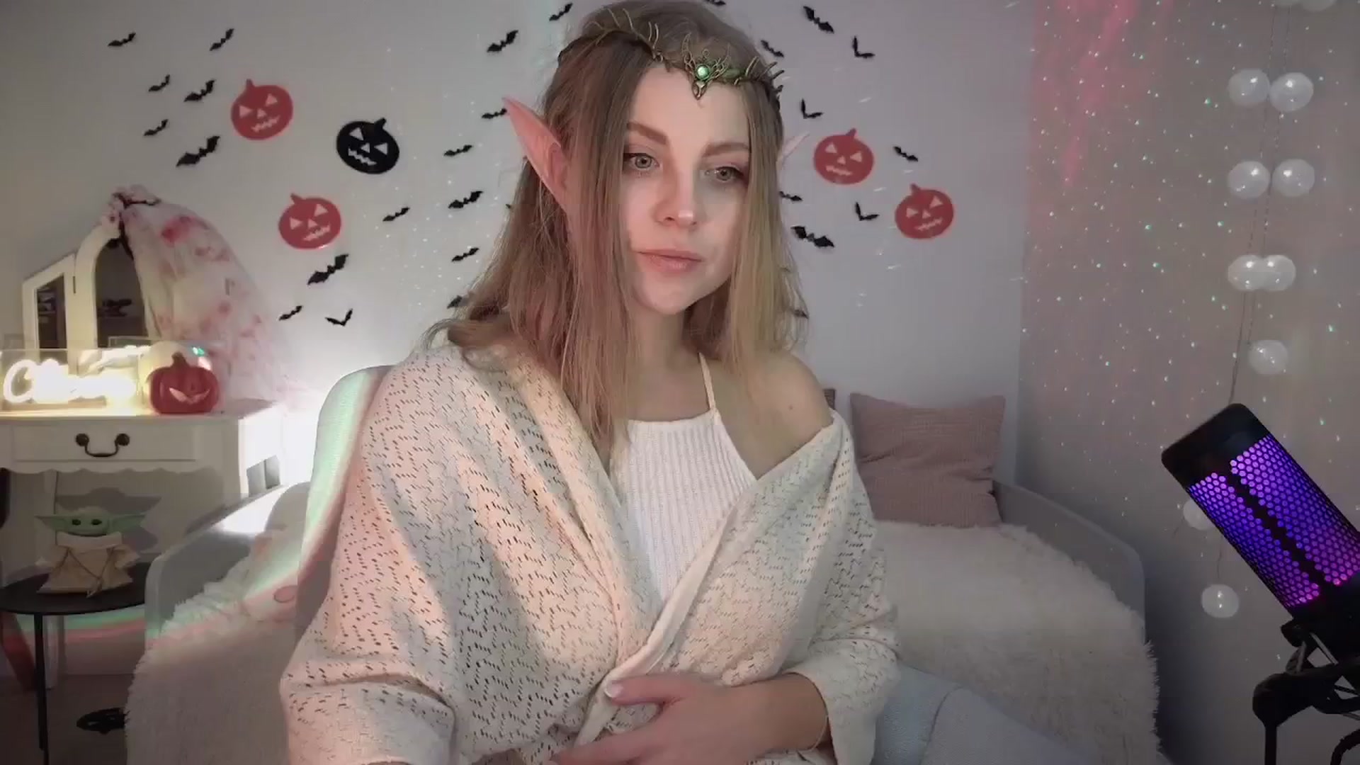 Gallery image thumbnail from ImKeira's myfreecams stream on, 10/23/2025, 19:41 image 10 of 20