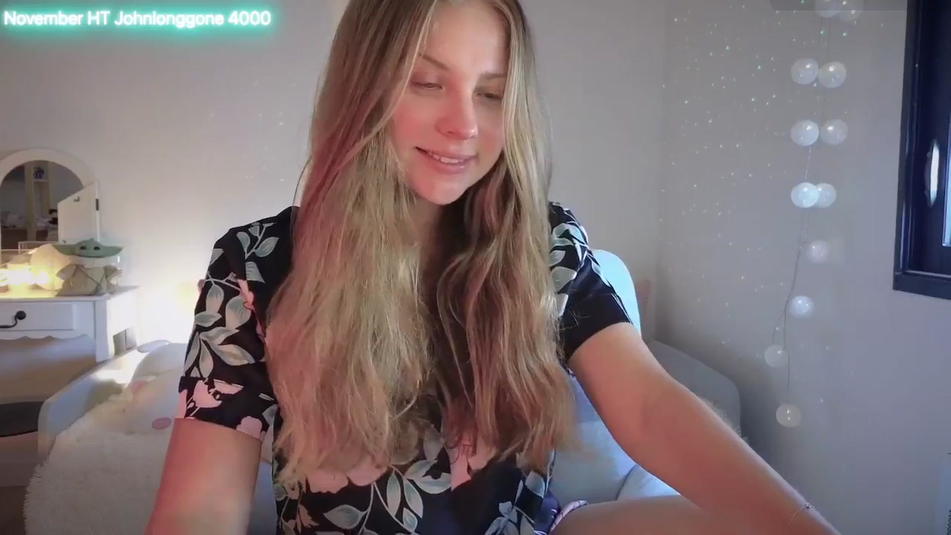 Gallery image thumbnail from ImKeira's myfreecams stream on, 11/11/2025, 10:36 image 20 of 20