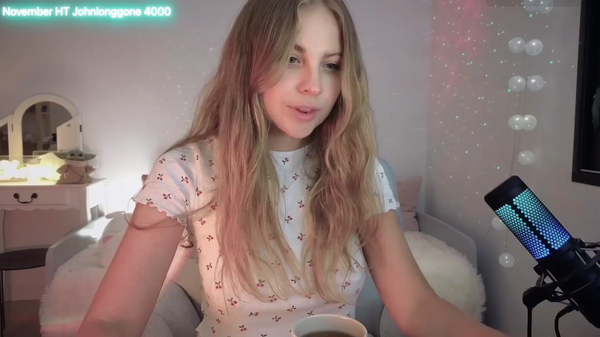 Gallery image thumbnail from ImKeira's myfreecams stream on, 11/11/2025, 21:13 image 7 of 20