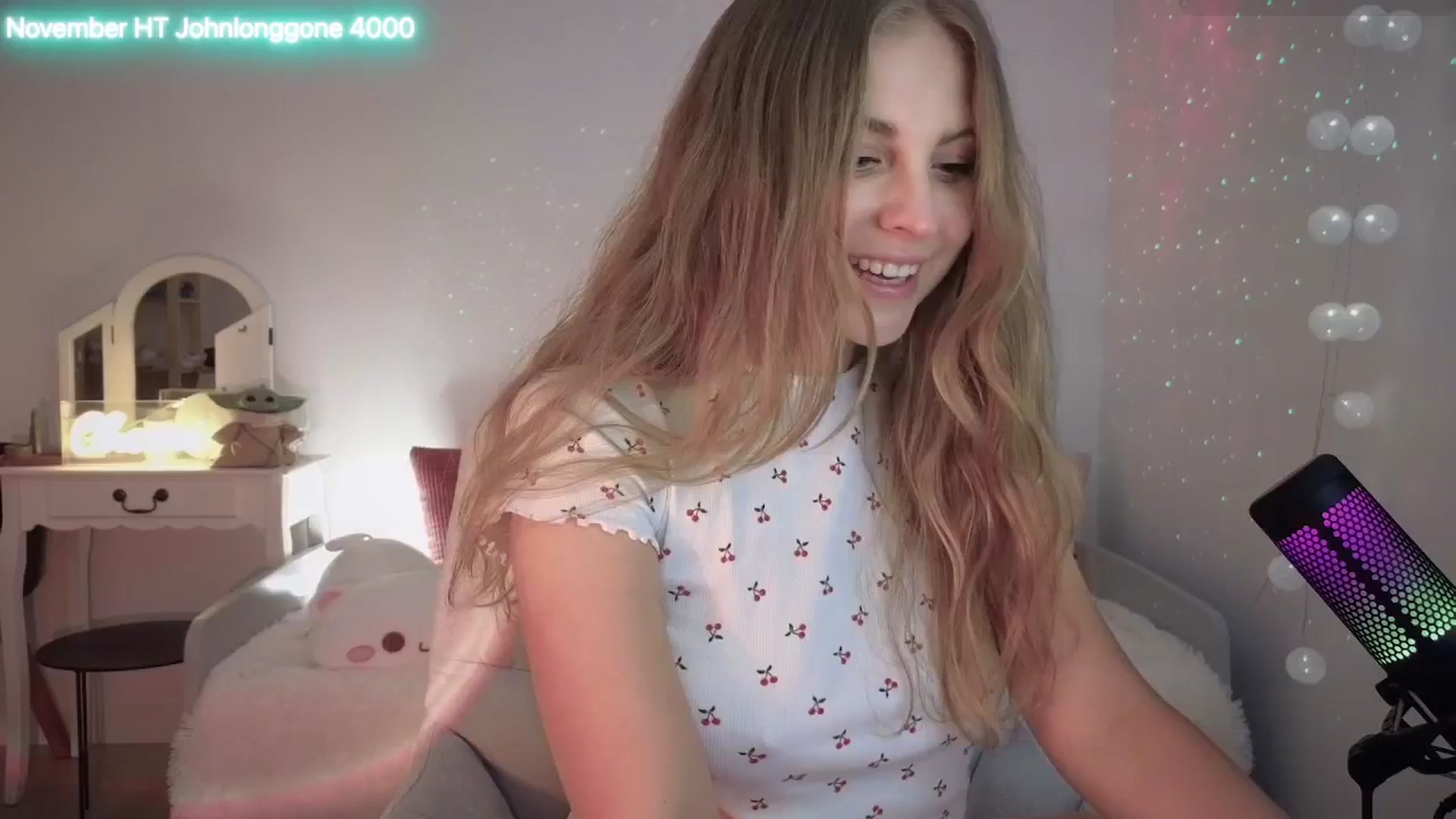 Gallery image thumbnail from ImKeira's myfreecams stream on, 11/11/2025, 21:13 image 2 of 20