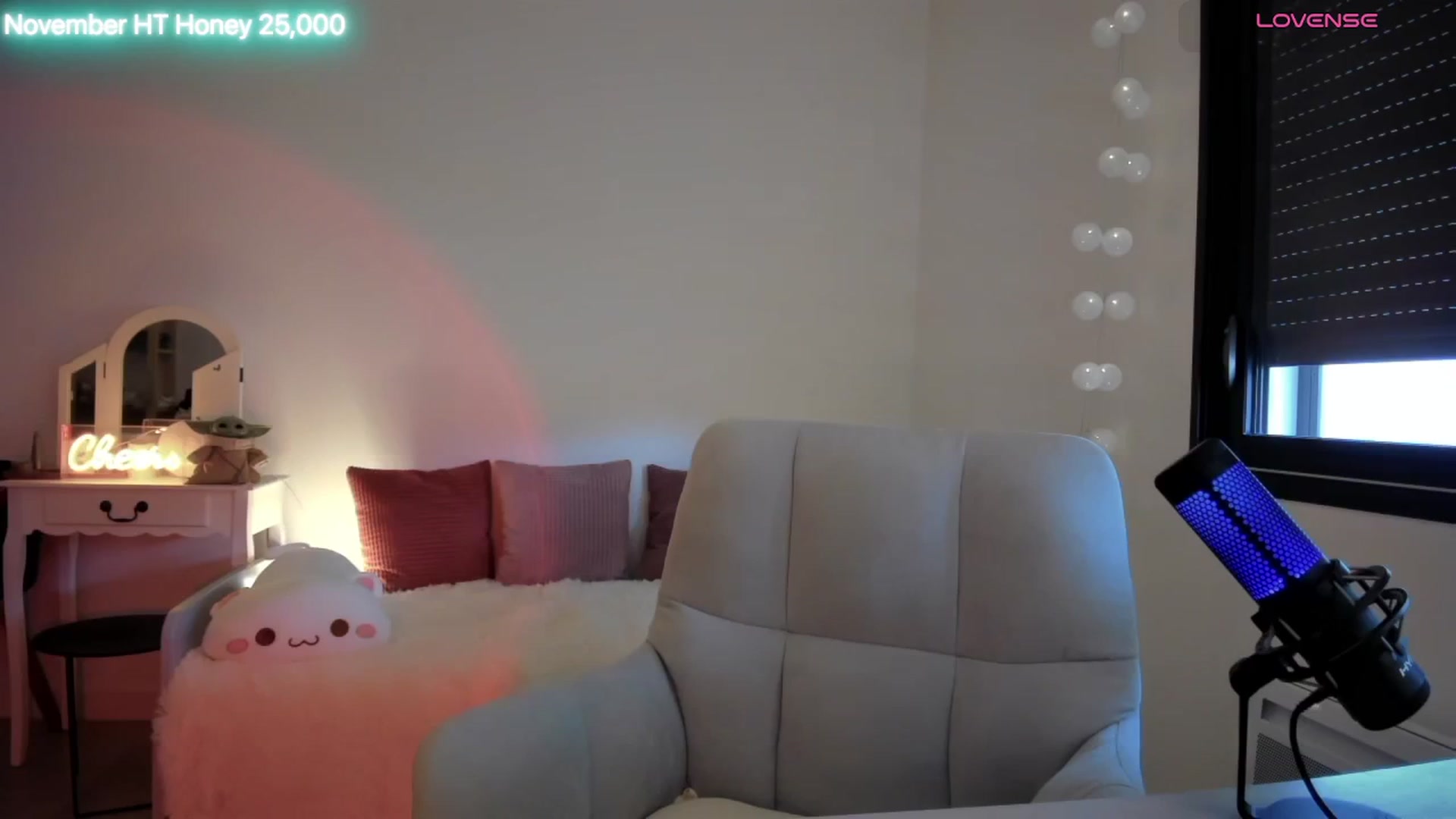 Gallery image thumbnail from ImKeira's myfreecams stream on, 11/16/2025, 11:05 image 10 of 20
