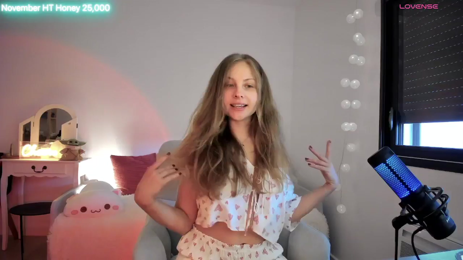 Gallery image thumbnail from ImKeira's myfreecams stream on, 11/16/2025, 11:05 image 12 of 20