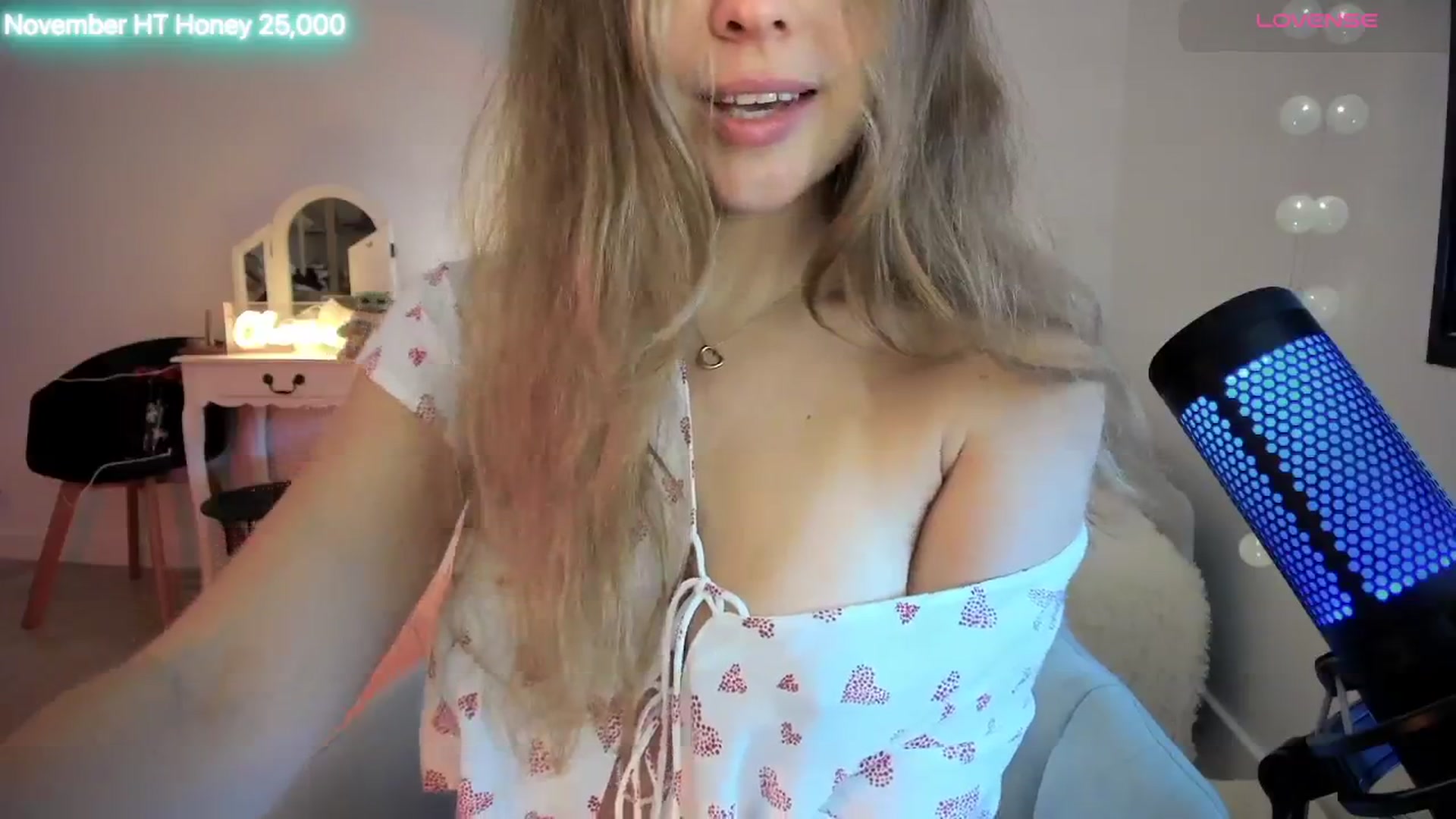 Gallery image thumbnail from ImKeira's myfreecams stream on, 11/16/2025, 11:05 image 20 of 20