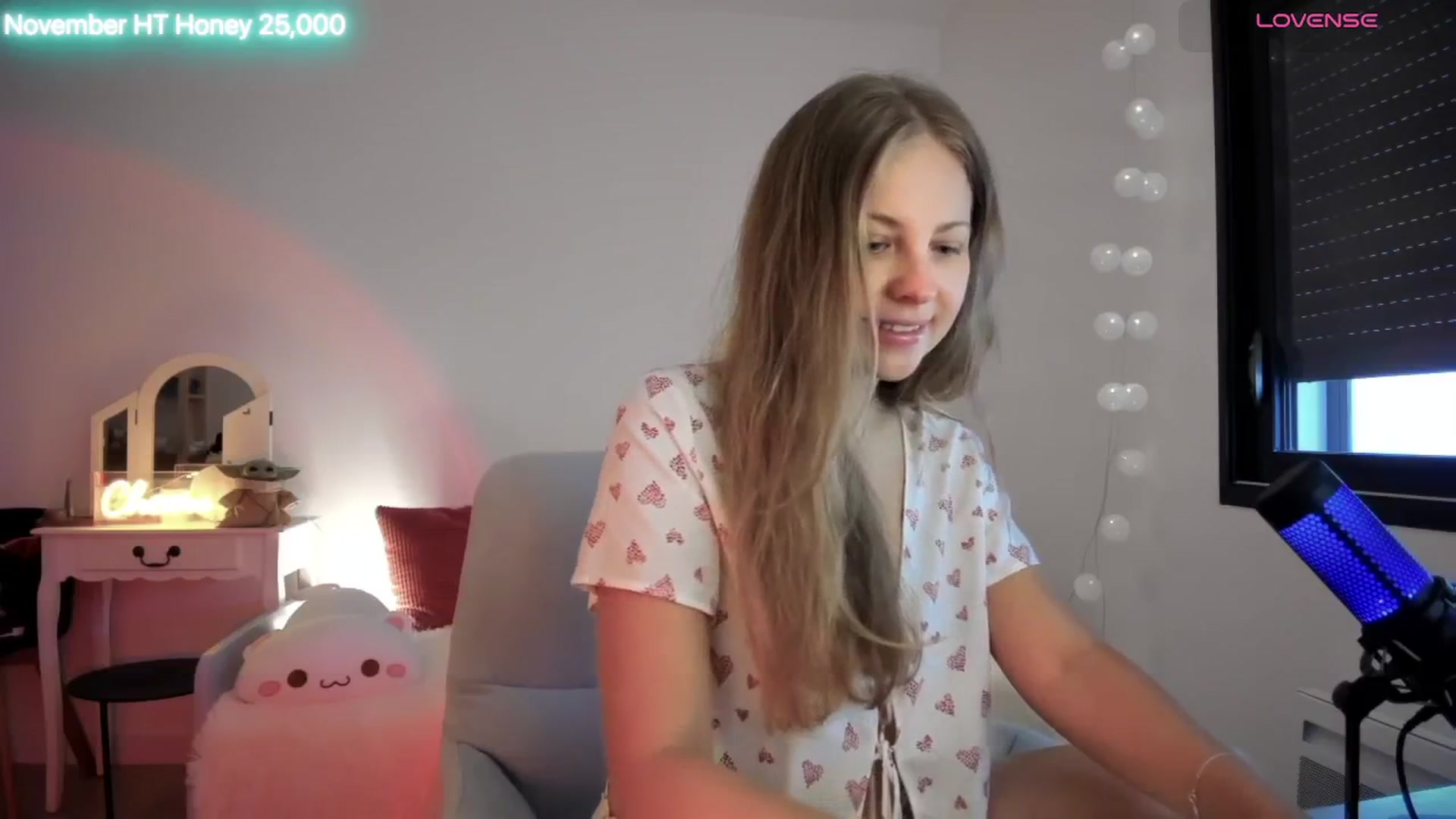 Gallery image thumbnail from ImKeira's myfreecams stream on, 11/16/2025, 11:05 image 2 of 20
