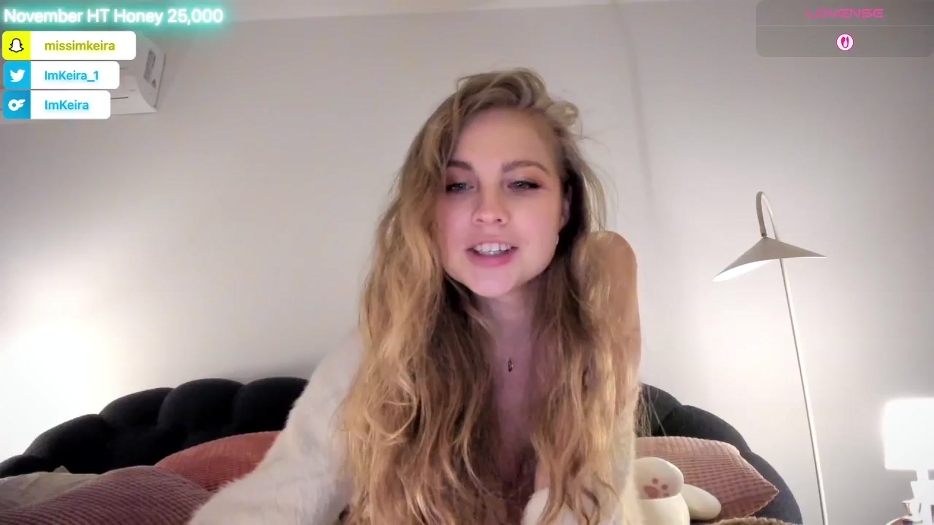 Gallery image thumbnail from ImKeira's myfreecams stream on, 11/21/2025, 23:56 image 19 of 20