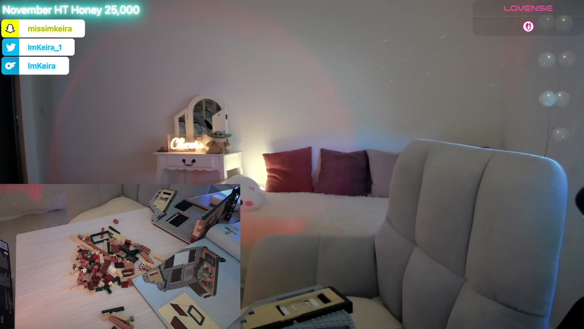 Gallery image thumbnail from ImKeira's myfreecams stream on, 11/22/2025, 13:58 image 17 of 20