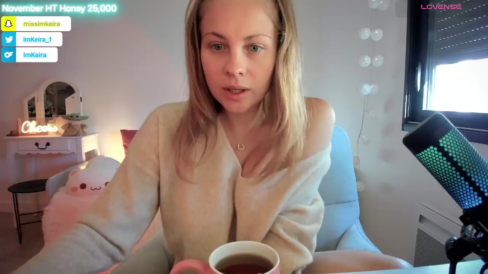 Gallery image thumbnail from ImKeira's myfreecams stream on, 11/28/2025, 11:10 image 10 of 20