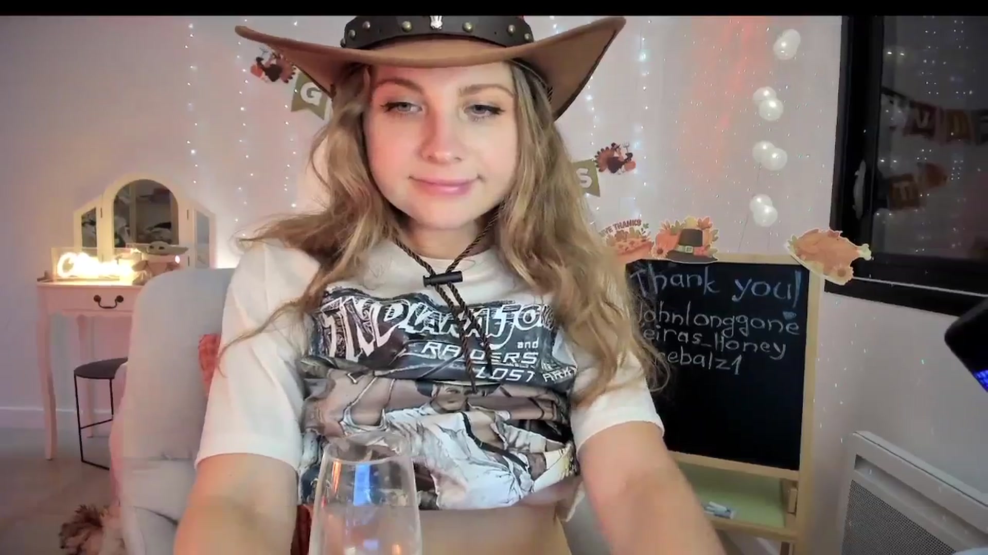 Gallery image thumbnail from ImKeira's myfreecams stream on, 11/29/2025, 24:36 image 5 of 20