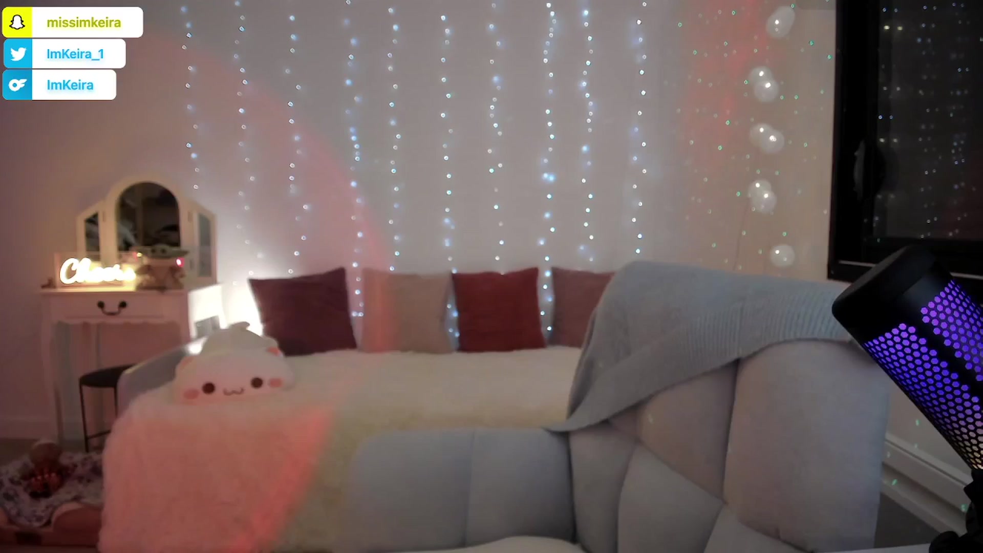 Gallery image thumbnail from ImKeira's myfreecams stream on, 12/01/2025, 23:32 image 2 of 20
