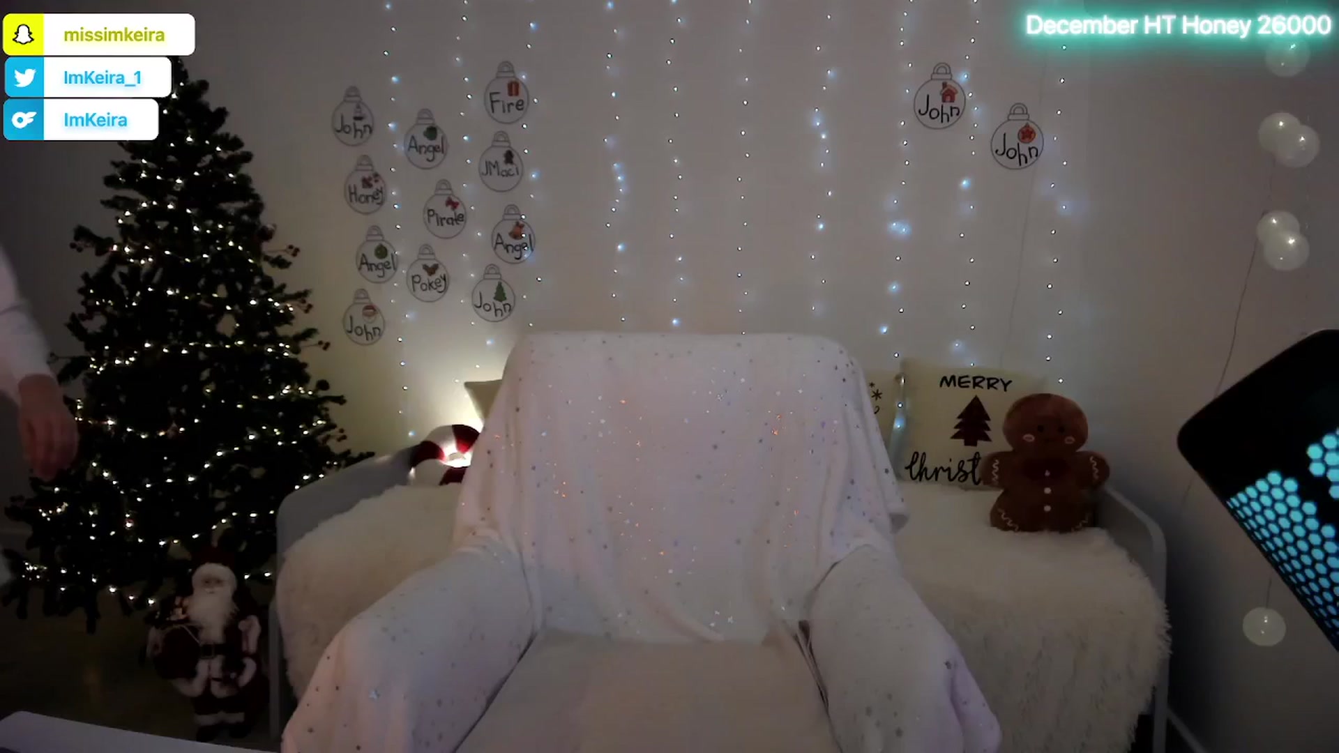 Gallery image thumbnail from ImKeira's myfreecams stream on, 12/11/2025, 23:40 image 1 of 20
